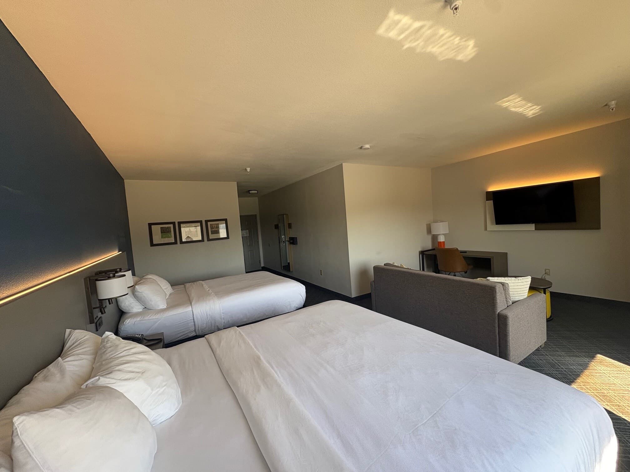 Comfort Suites Crossville — 9