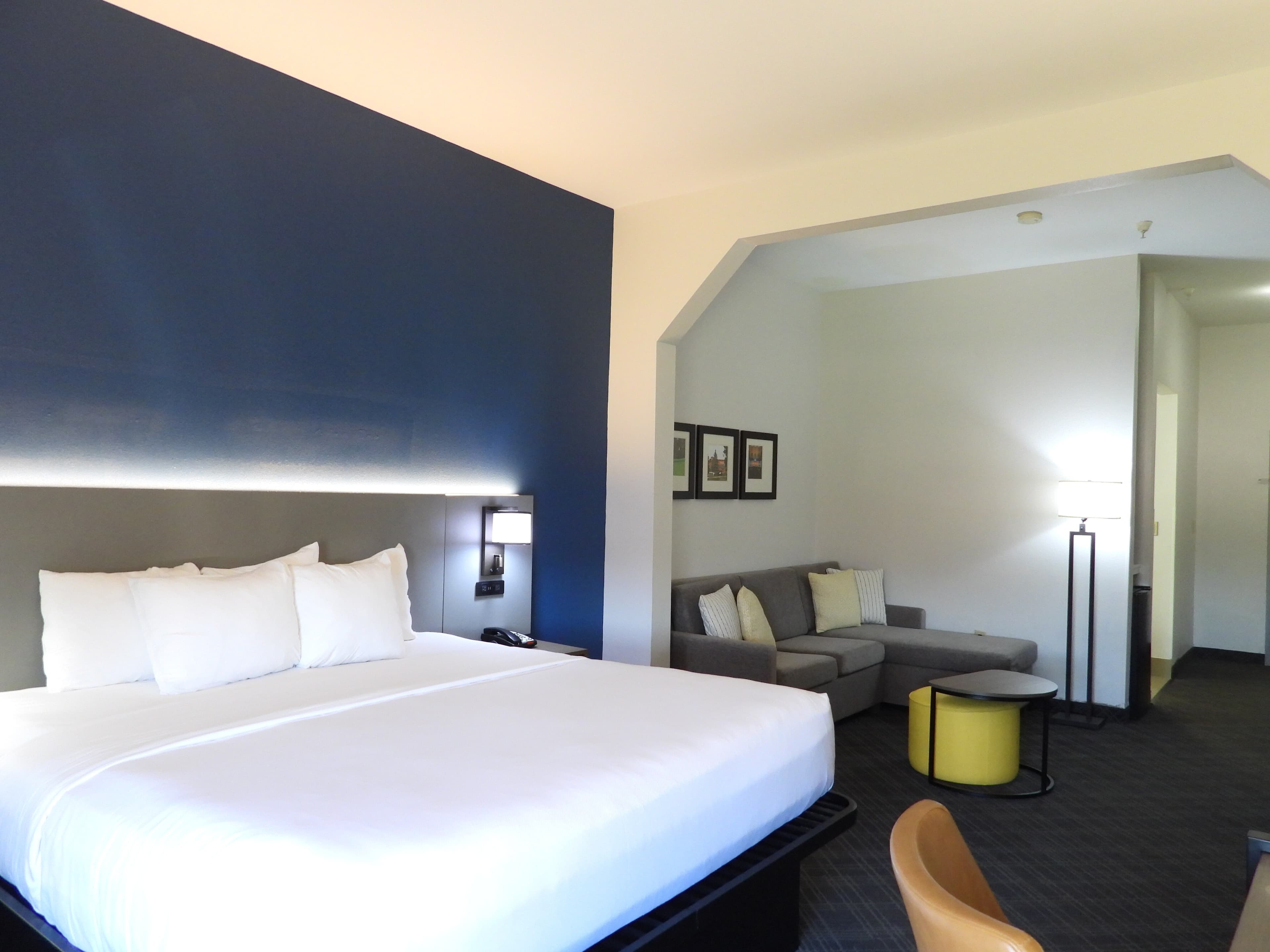 Comfort Suites Crossville — 11