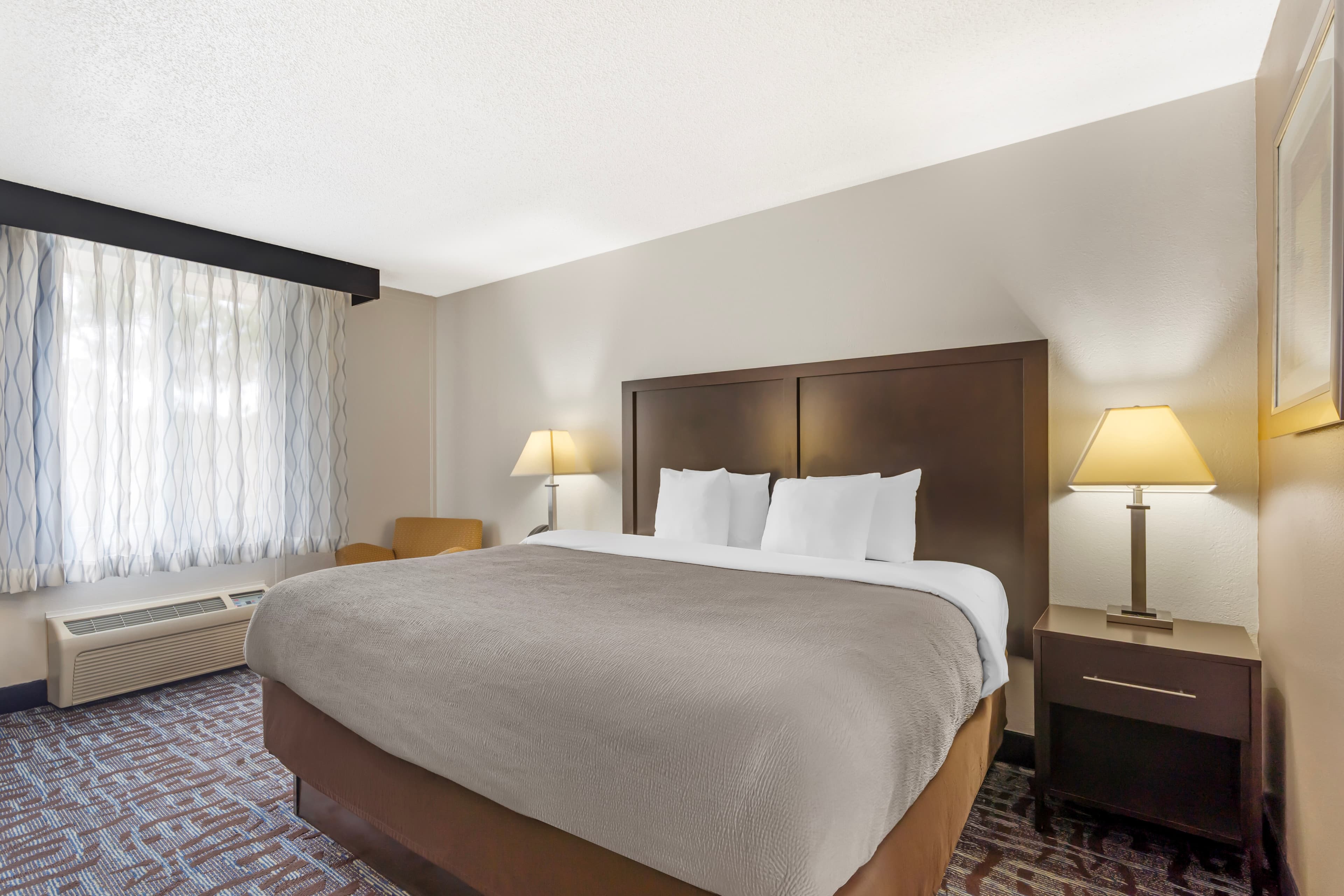 Quality Inn & Suites Chattanooga-East Ridge — 10