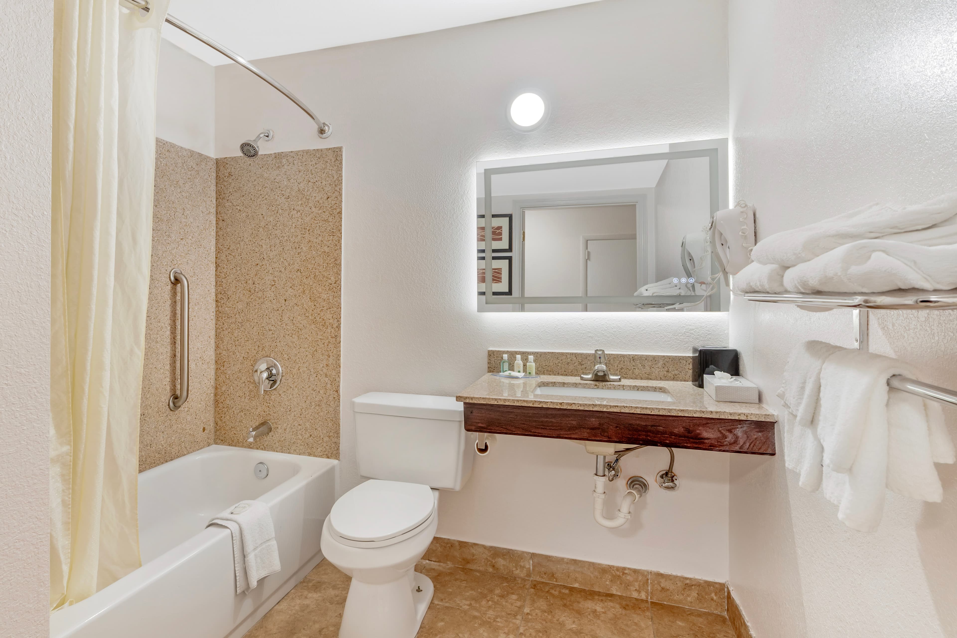 Quality Inn & Suites Chattanooga-East Ridge — 25