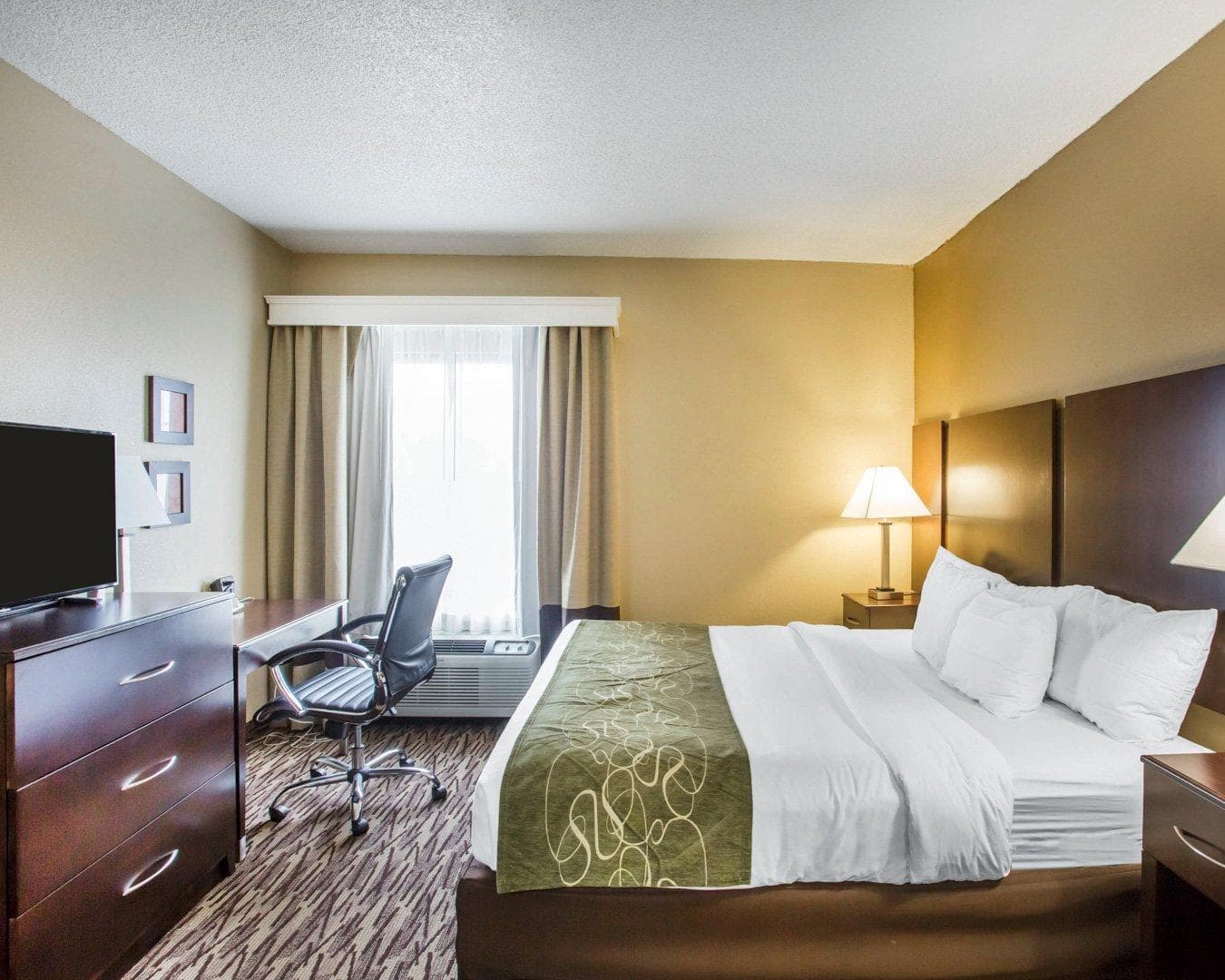 Comfort Suites Lebanon - Image 2