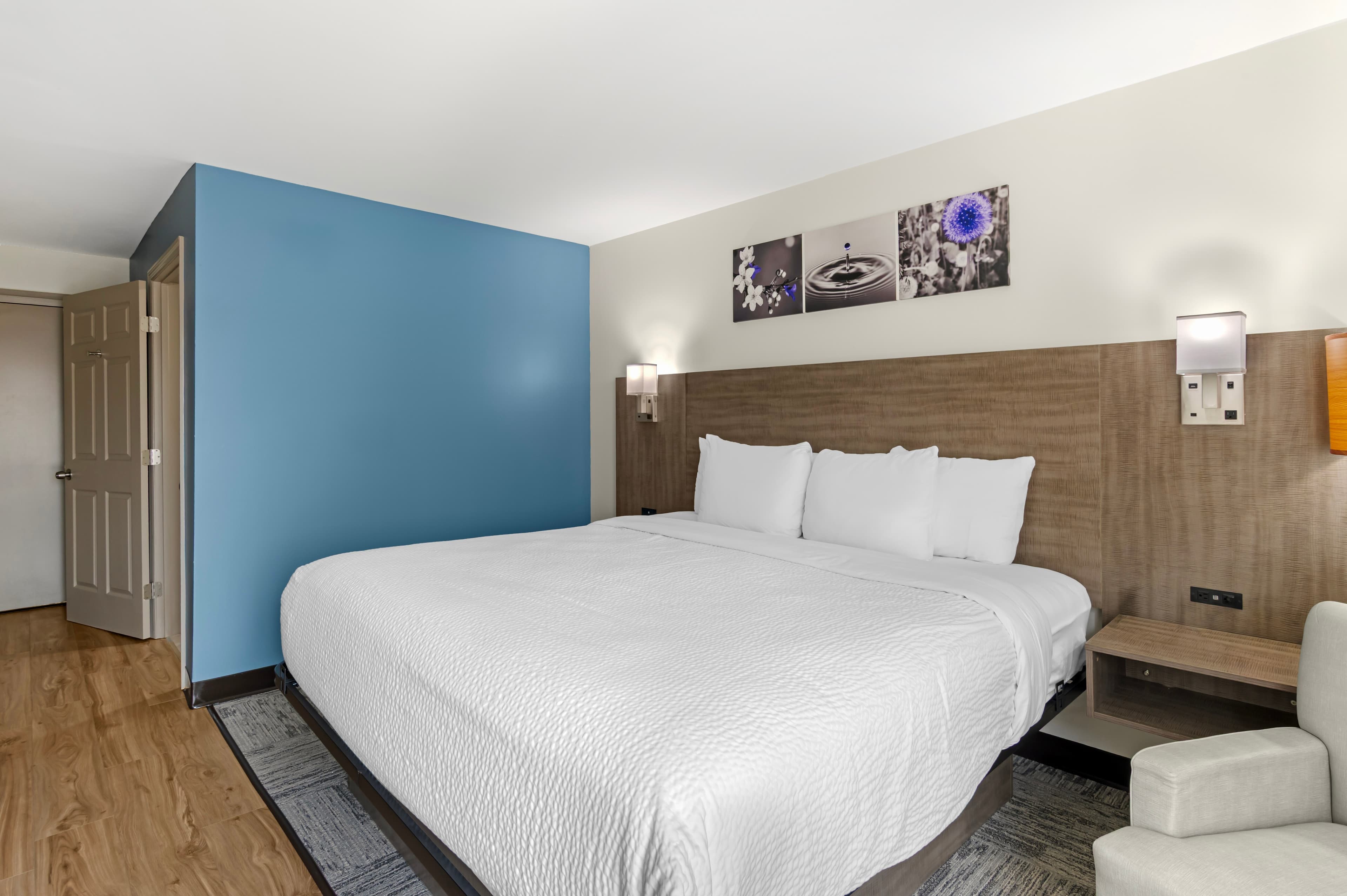 Sleep Inn Franklin - Cool Springs - Image 2