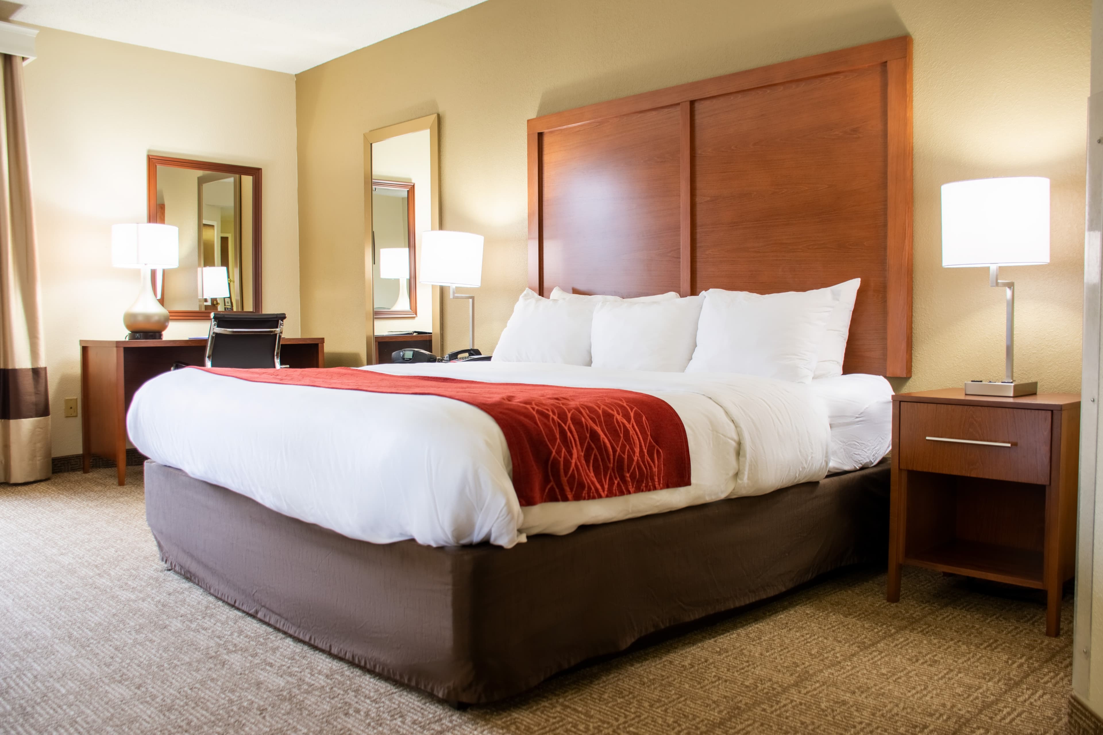 Comfort Inn Dickson - Image 5