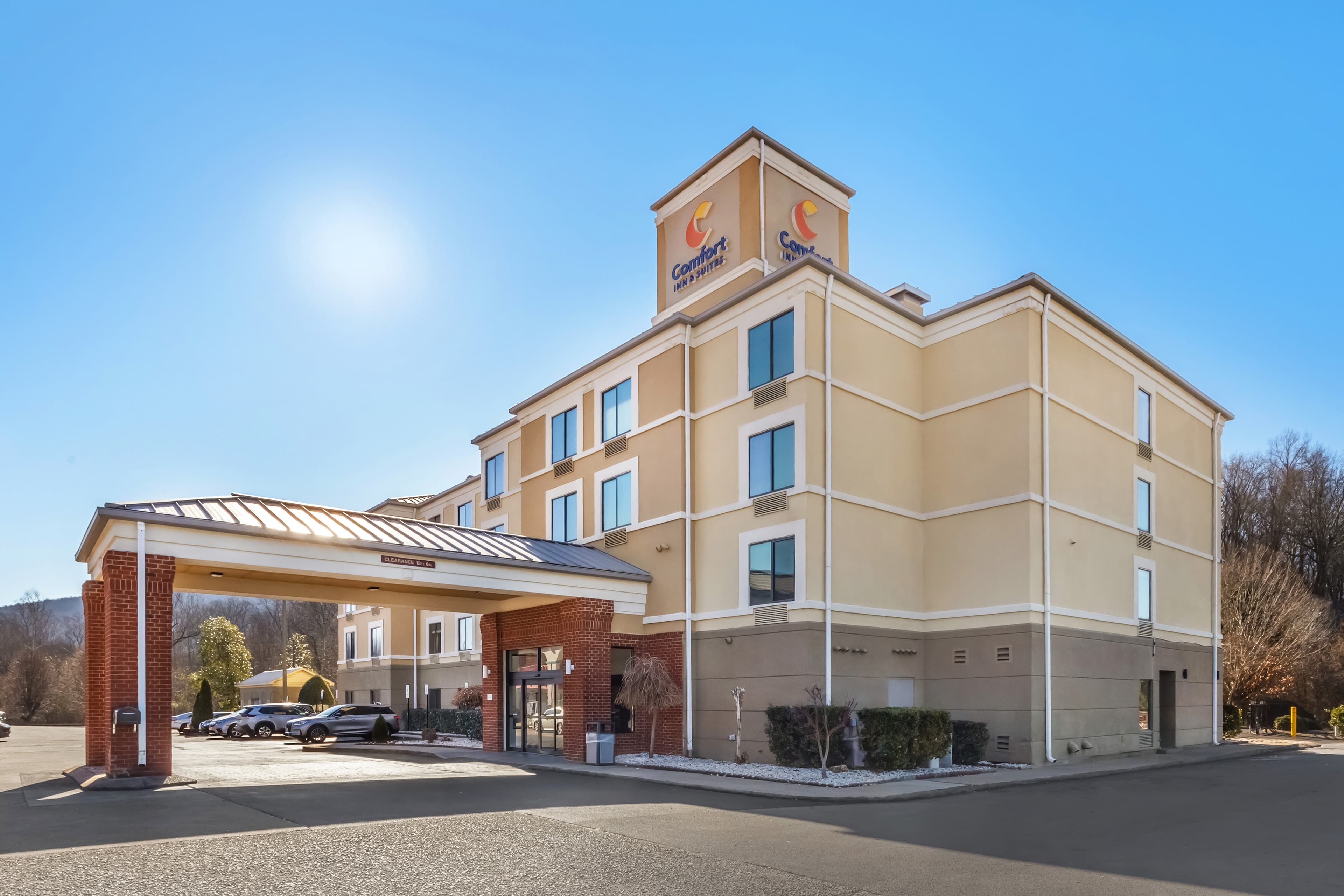 Comfort Inn & Suites Chattanooga West - Lookout Mountain - Image 1