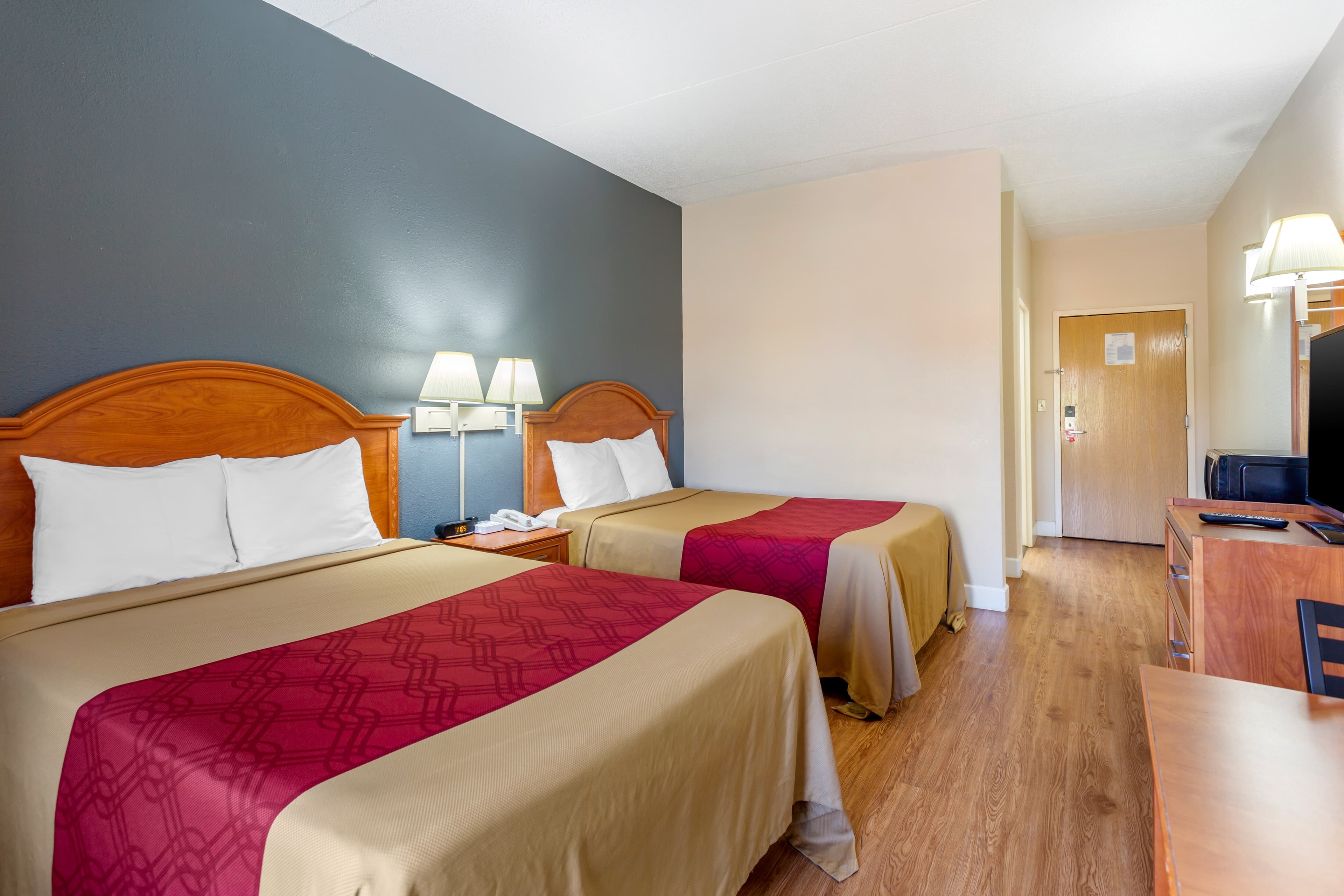Econo Lodge Lookout Mountain — 9