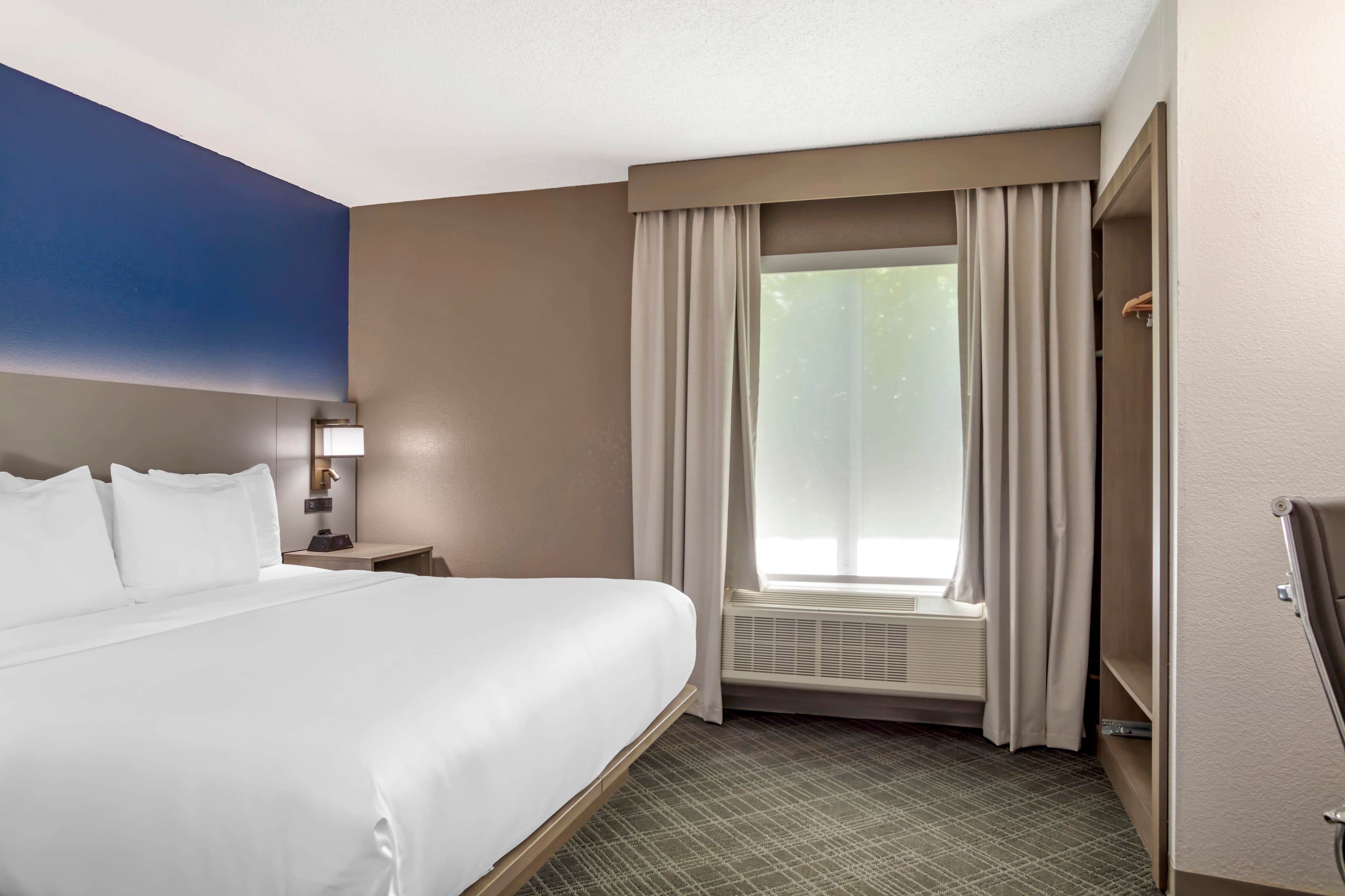 Comfort Suites Nashville Airport - BNA — 11