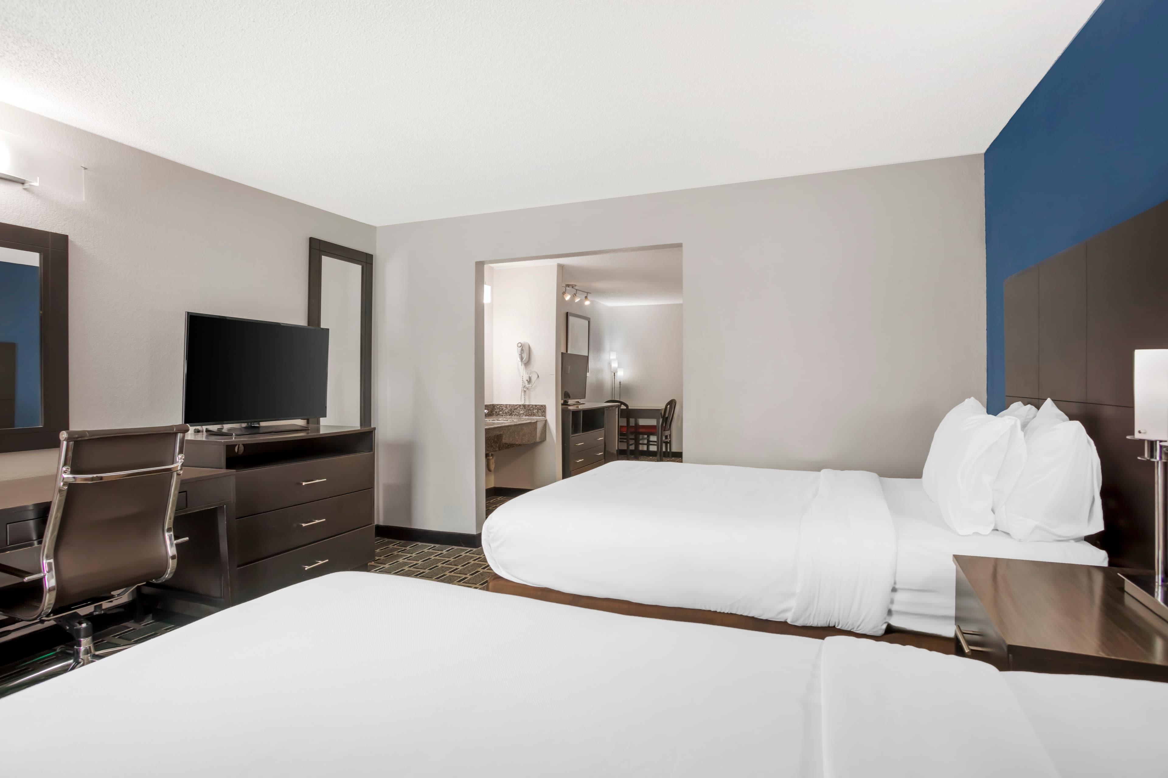 Comfort Suites Nashville Airport - BNA — 16