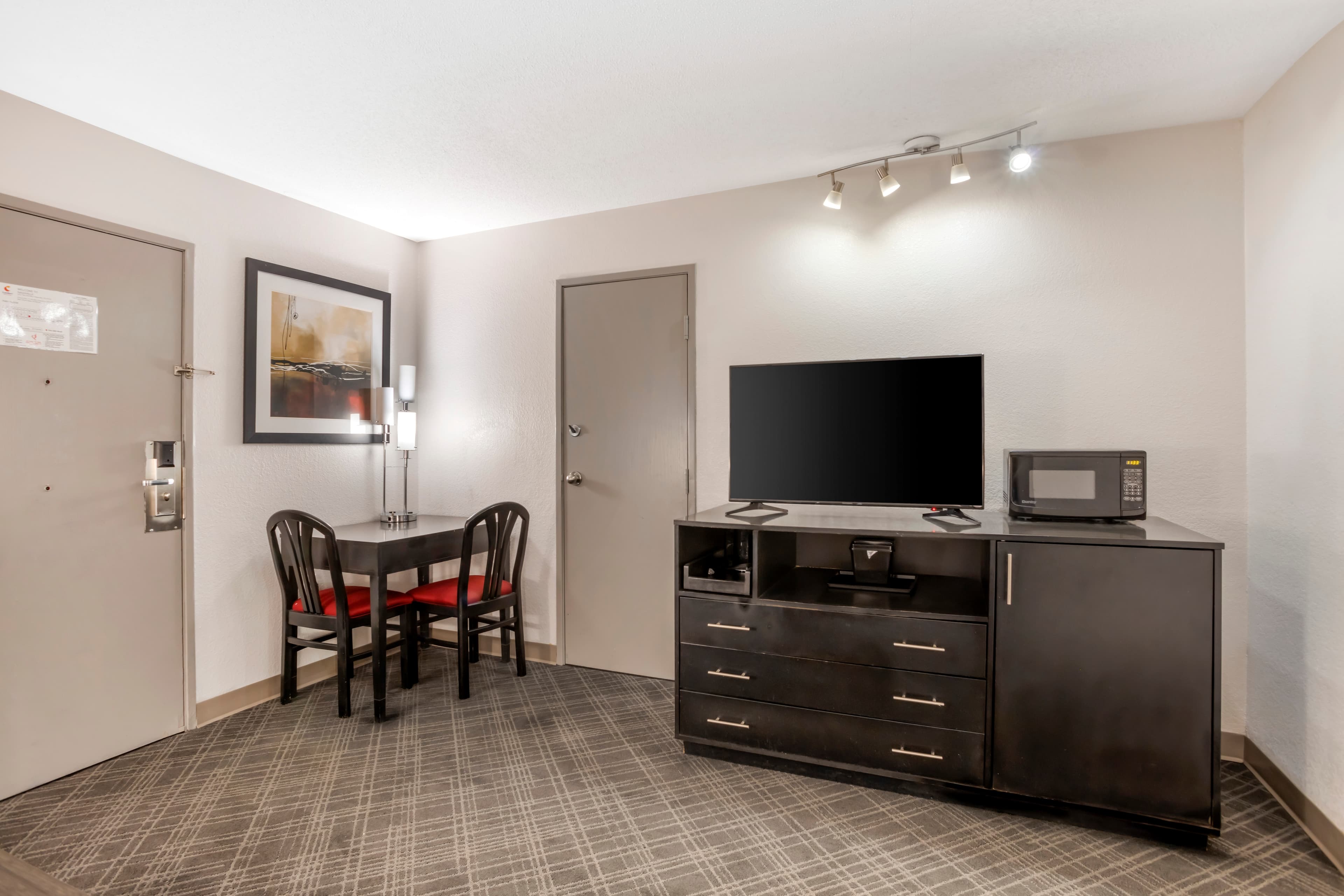 Comfort Suites Nashville Airport - BNA — 24