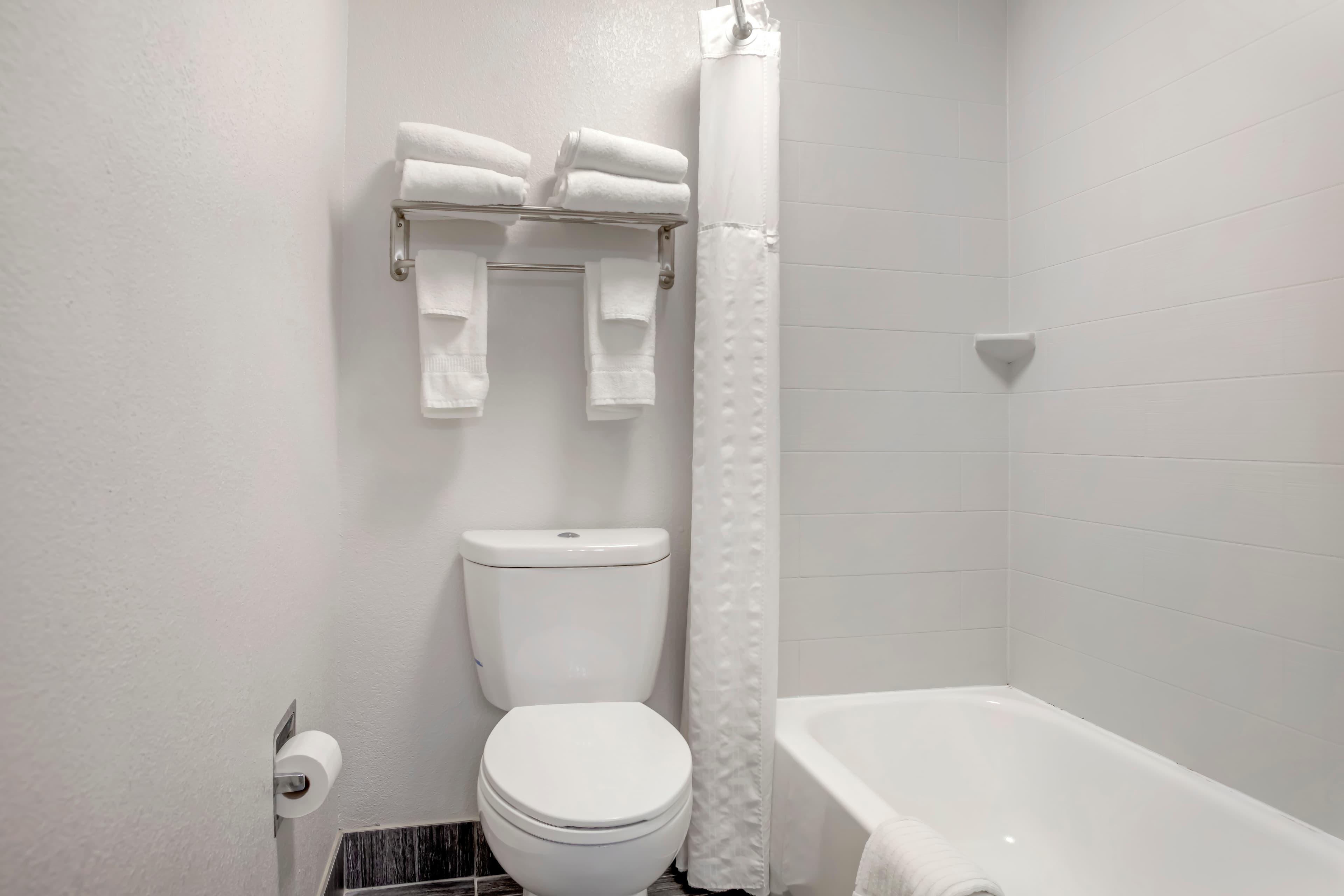 Comfort Suites Nashville Airport - BNA — 13
