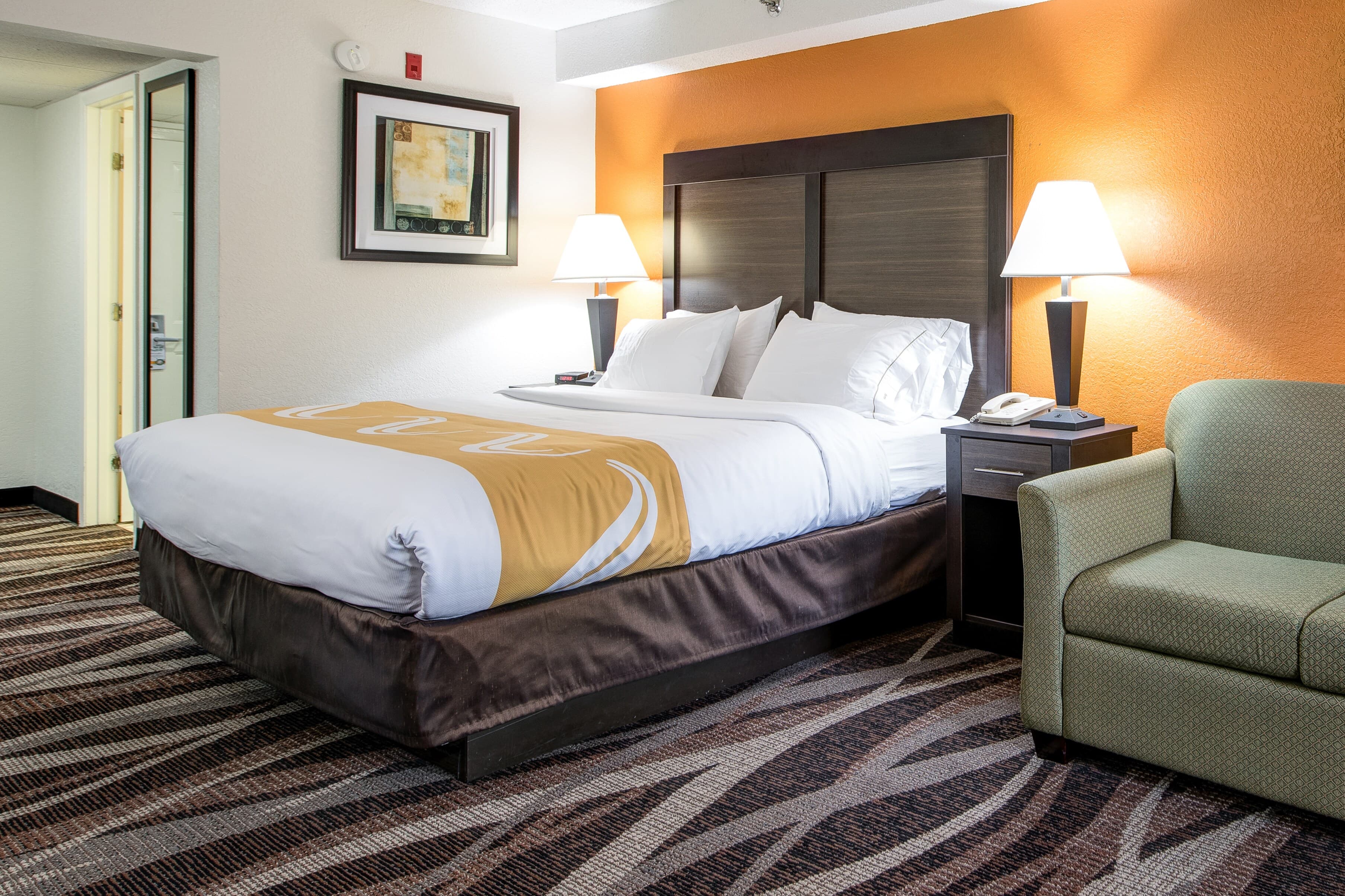Quality Inn Creekside - Downtown Gatlinburg - Image 3