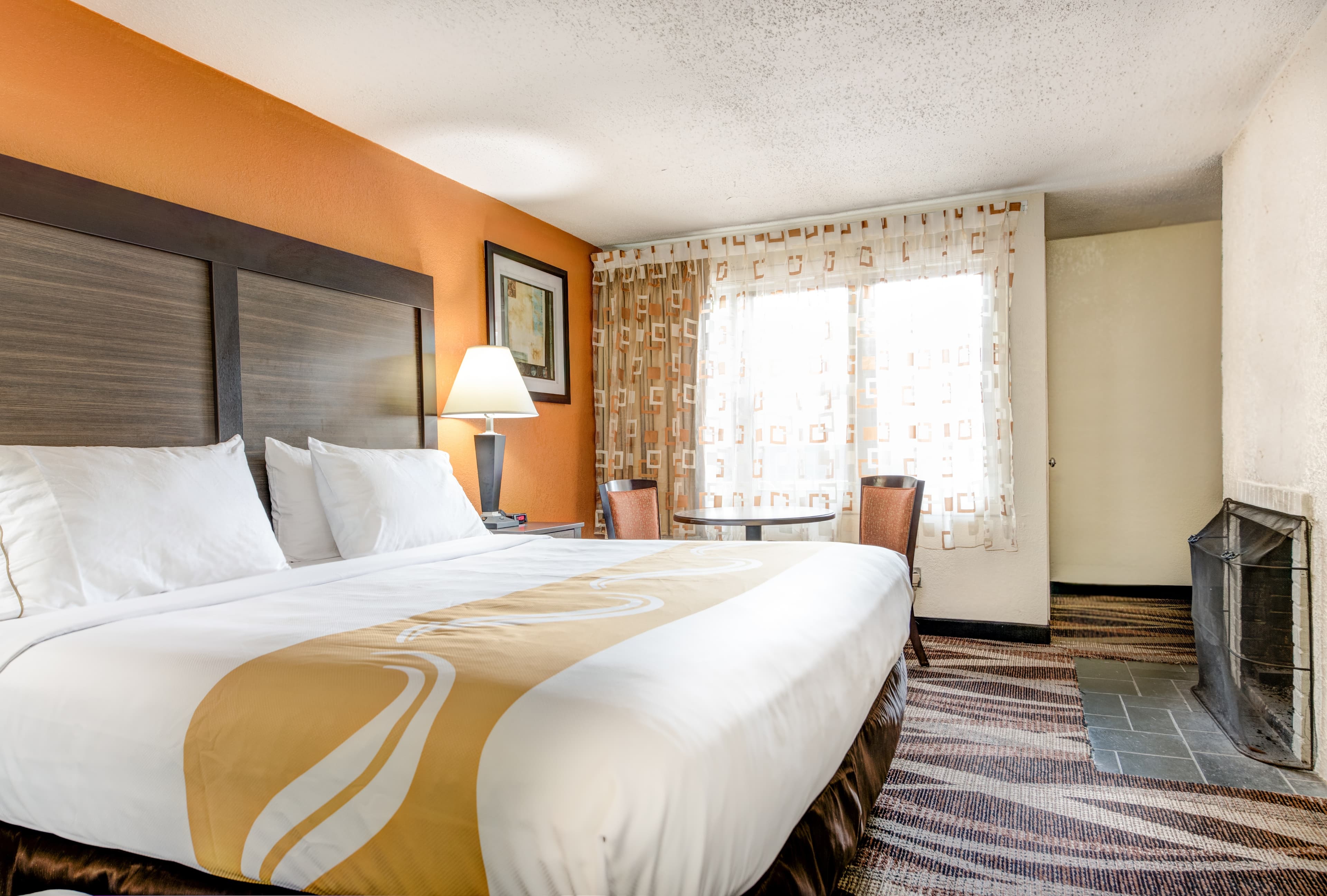Quality Inn Creekside - Downtown Gatlinburg — 36