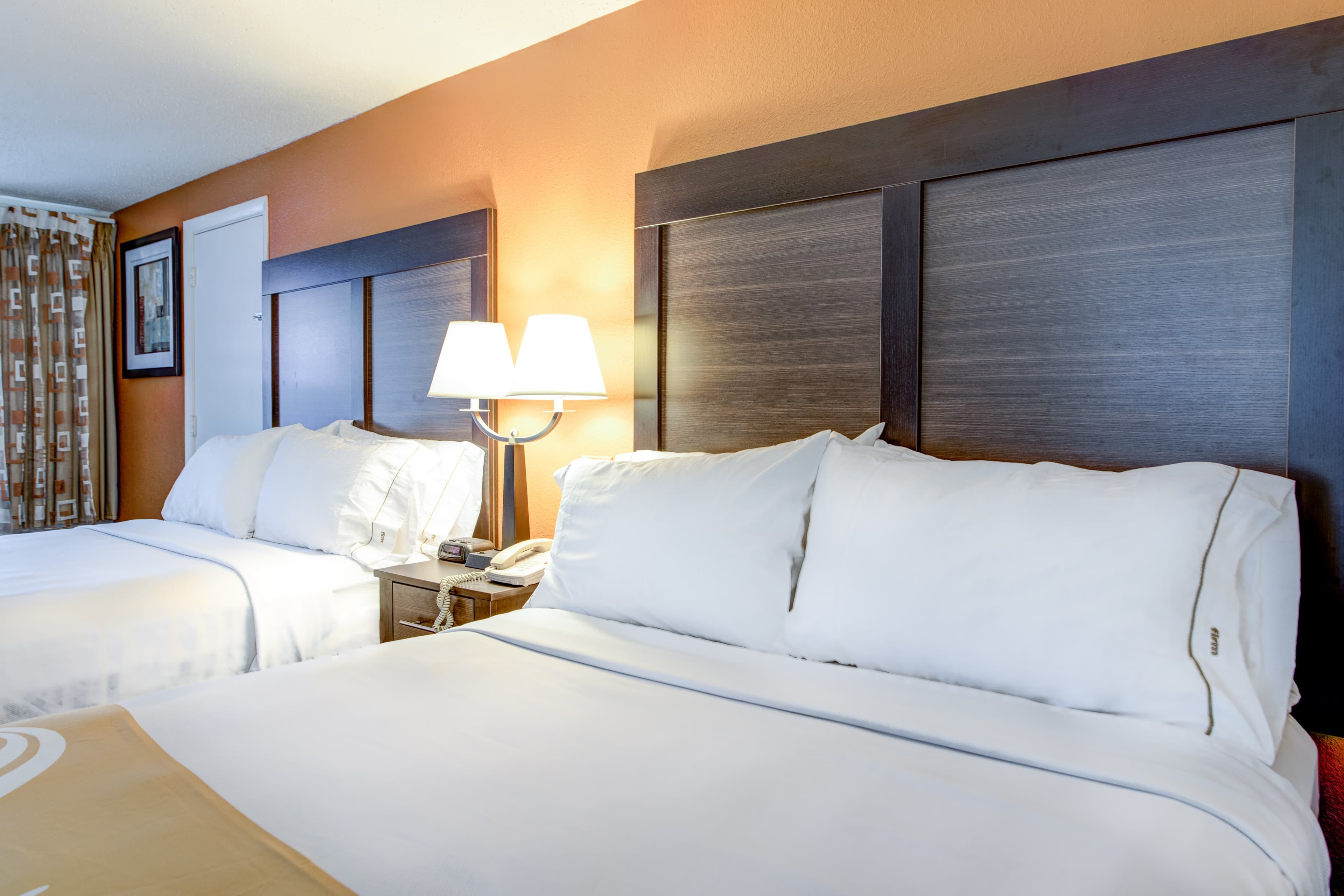 Quality Inn Creekside - Downtown Gatlinburg — 49