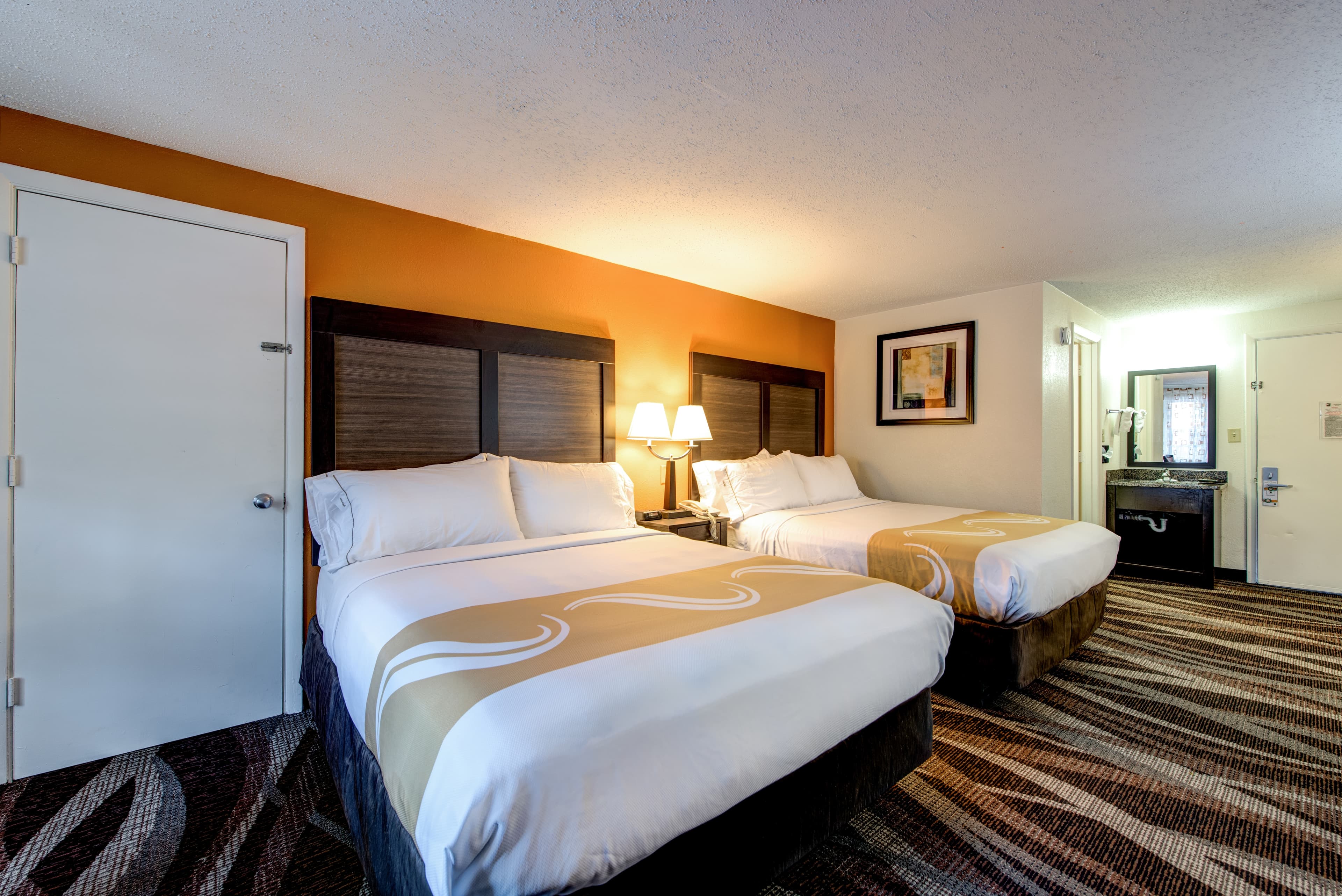 Quality Inn Creekside - Downtown Gatlinburg — 50