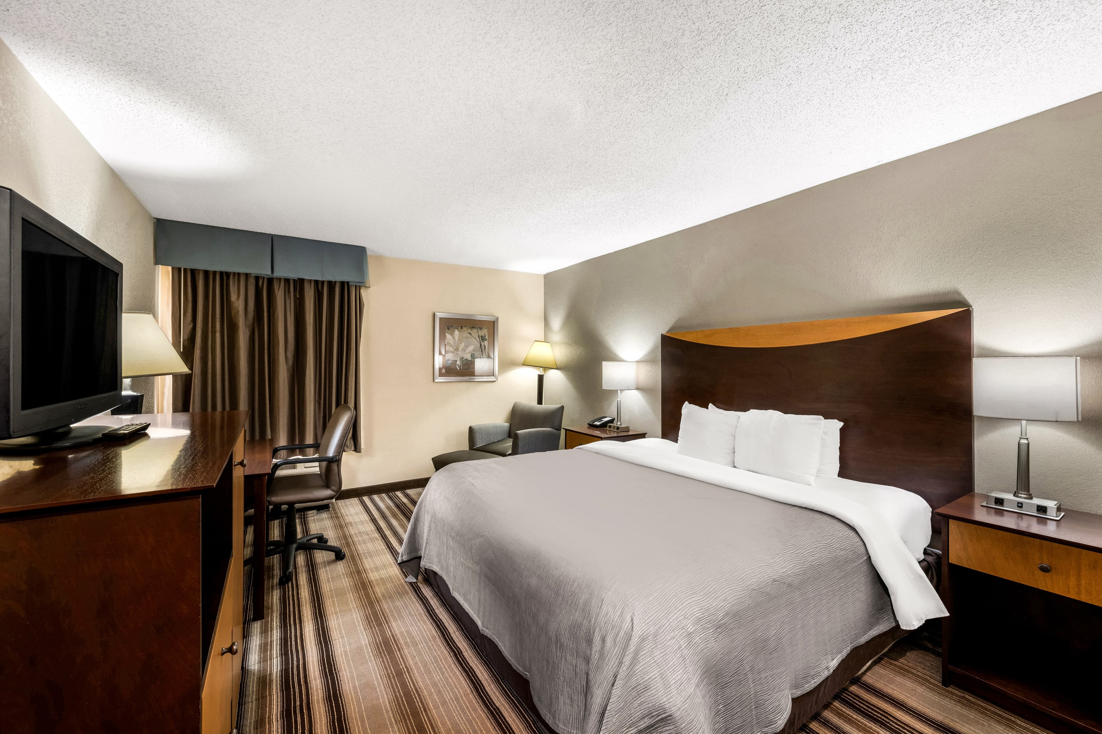 Quality Inn Bulls Gap - Image 2