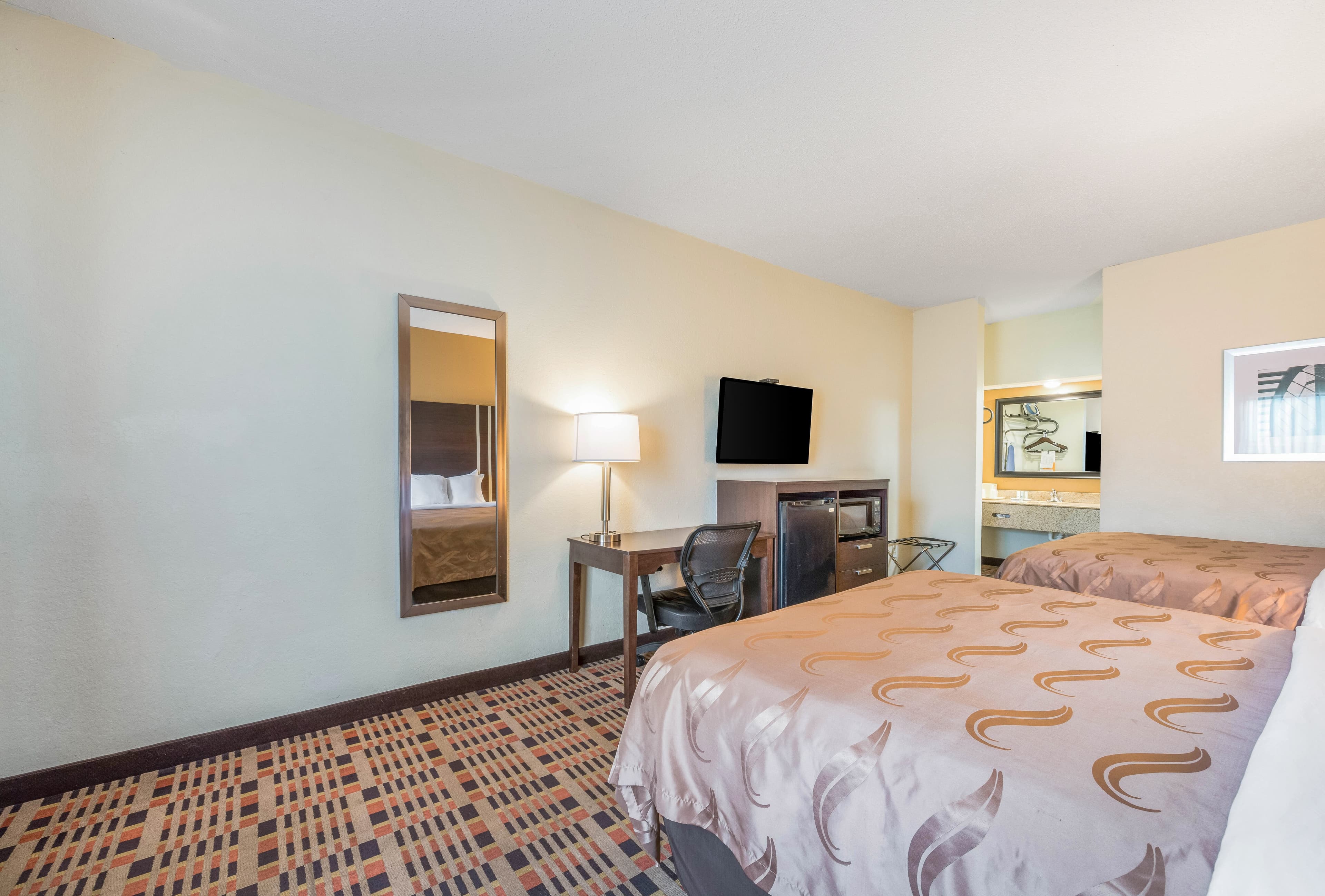 Quality Inn Johnson City near Downtown — 11