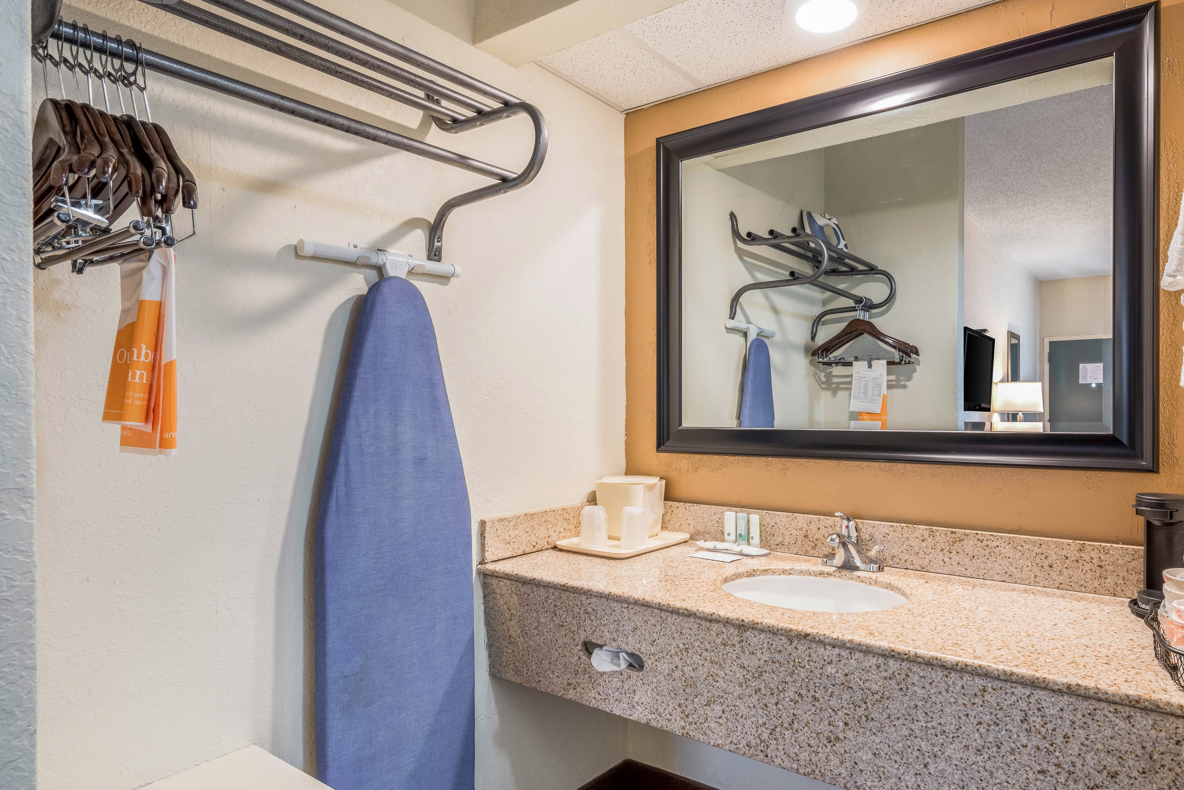 Quality Inn Johnson City near Downtown — 13