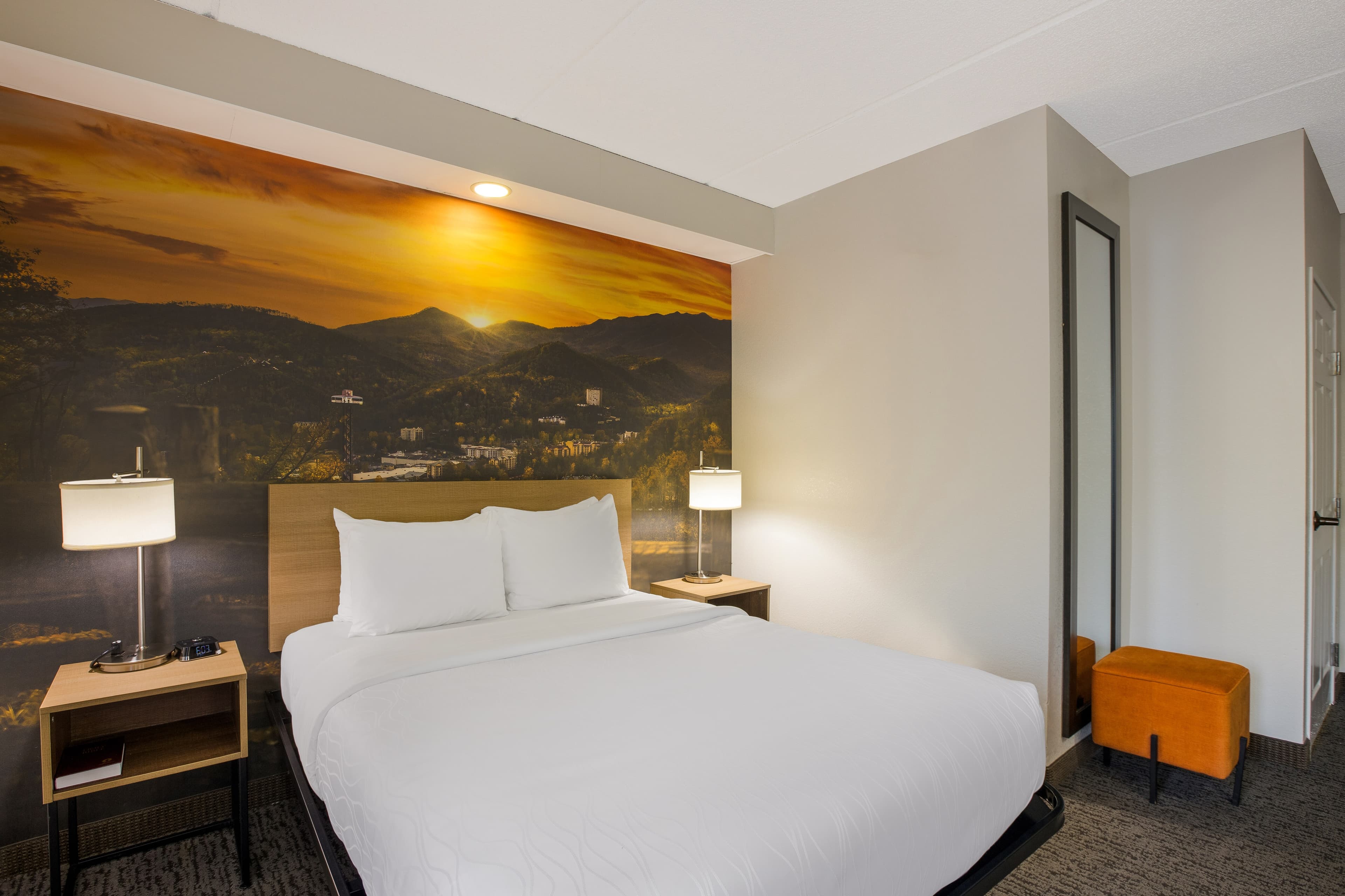 Clarion Pointe Sevierville-Pigeon Forge — 8
