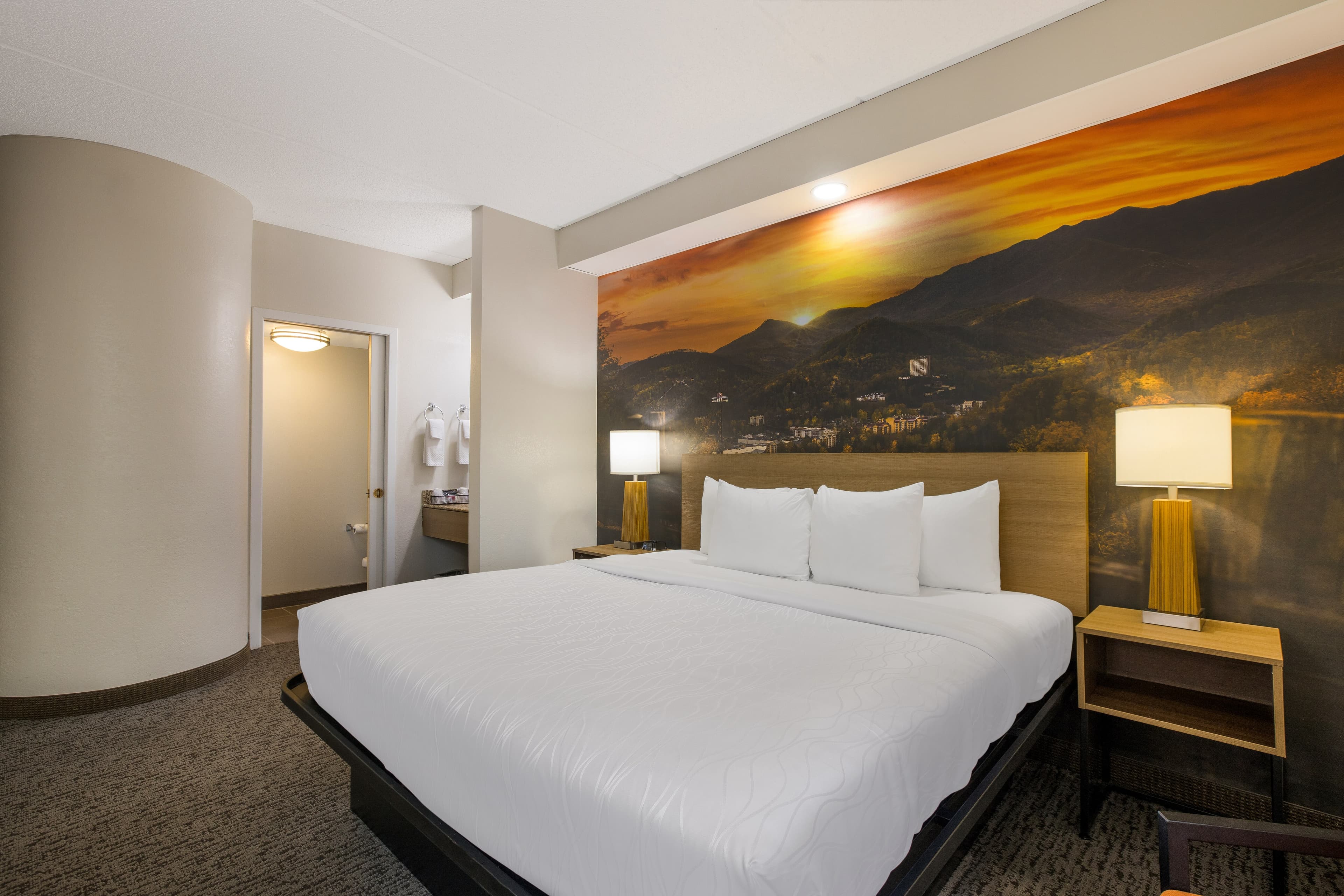 Clarion Pointe Sevierville-Pigeon Forge — 14