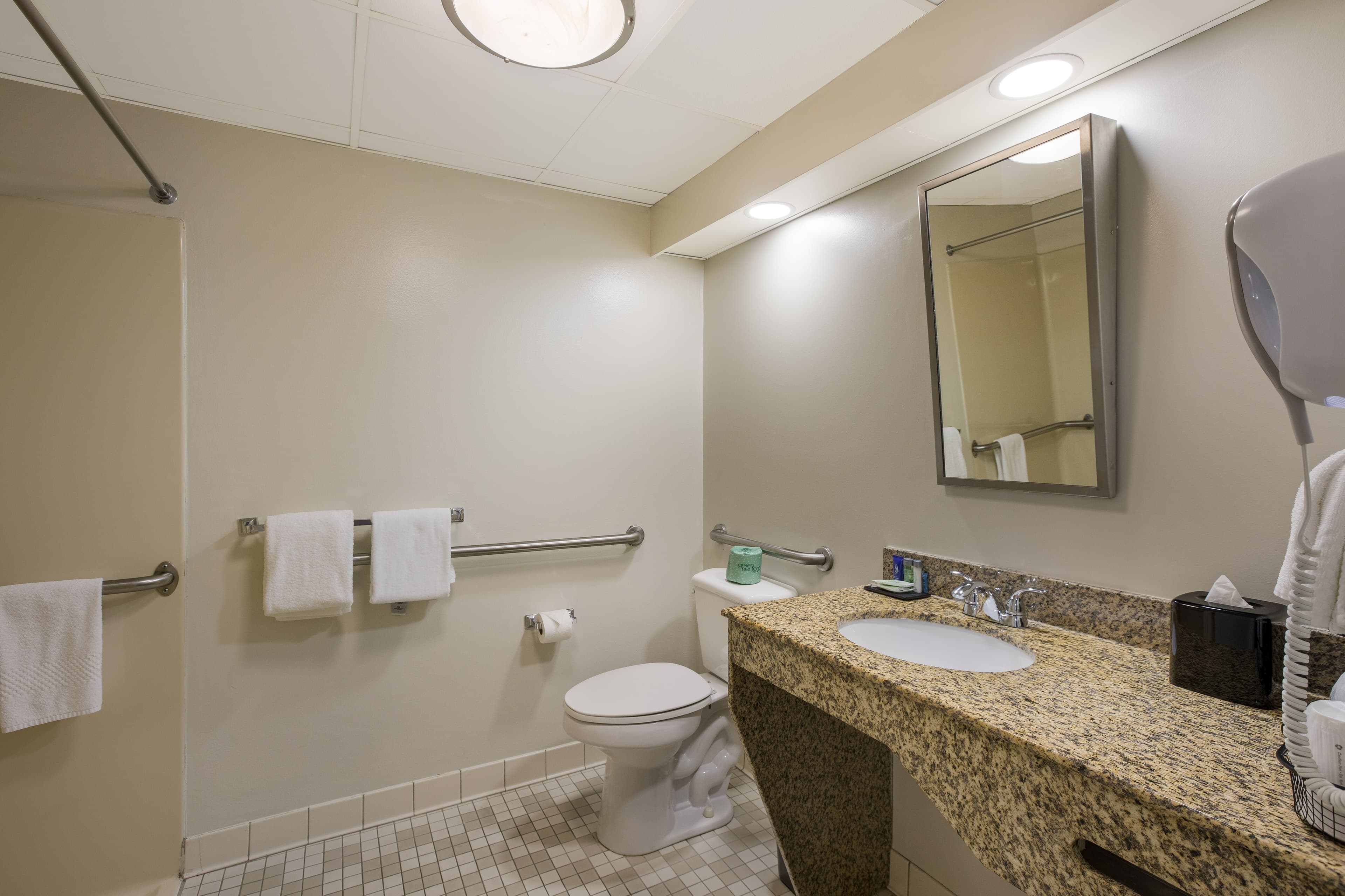 Clarion Pointe Sevierville-Pigeon Forge — 10