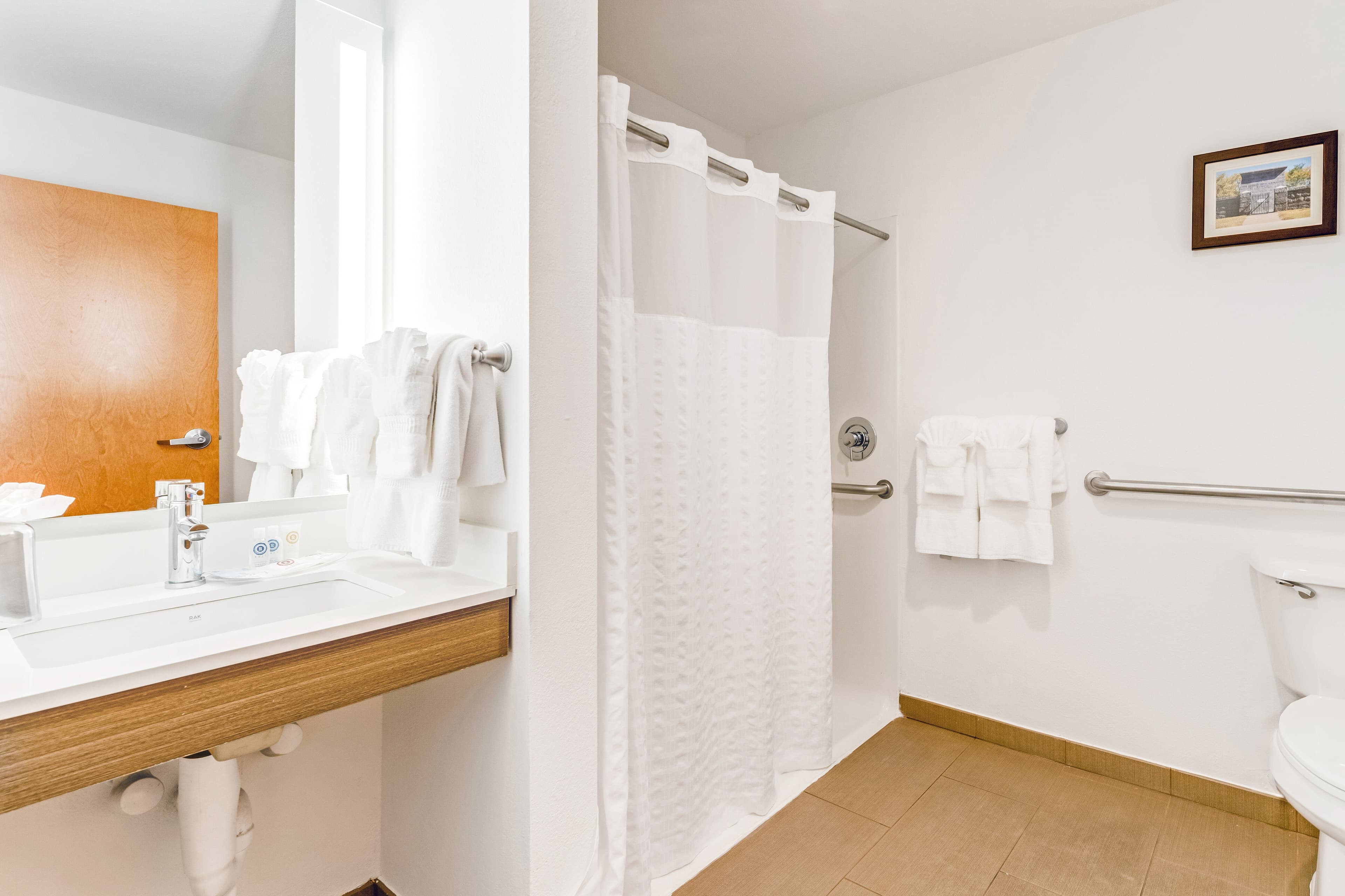 Comfort Suites Murfreesboro Shopping District - Image 5