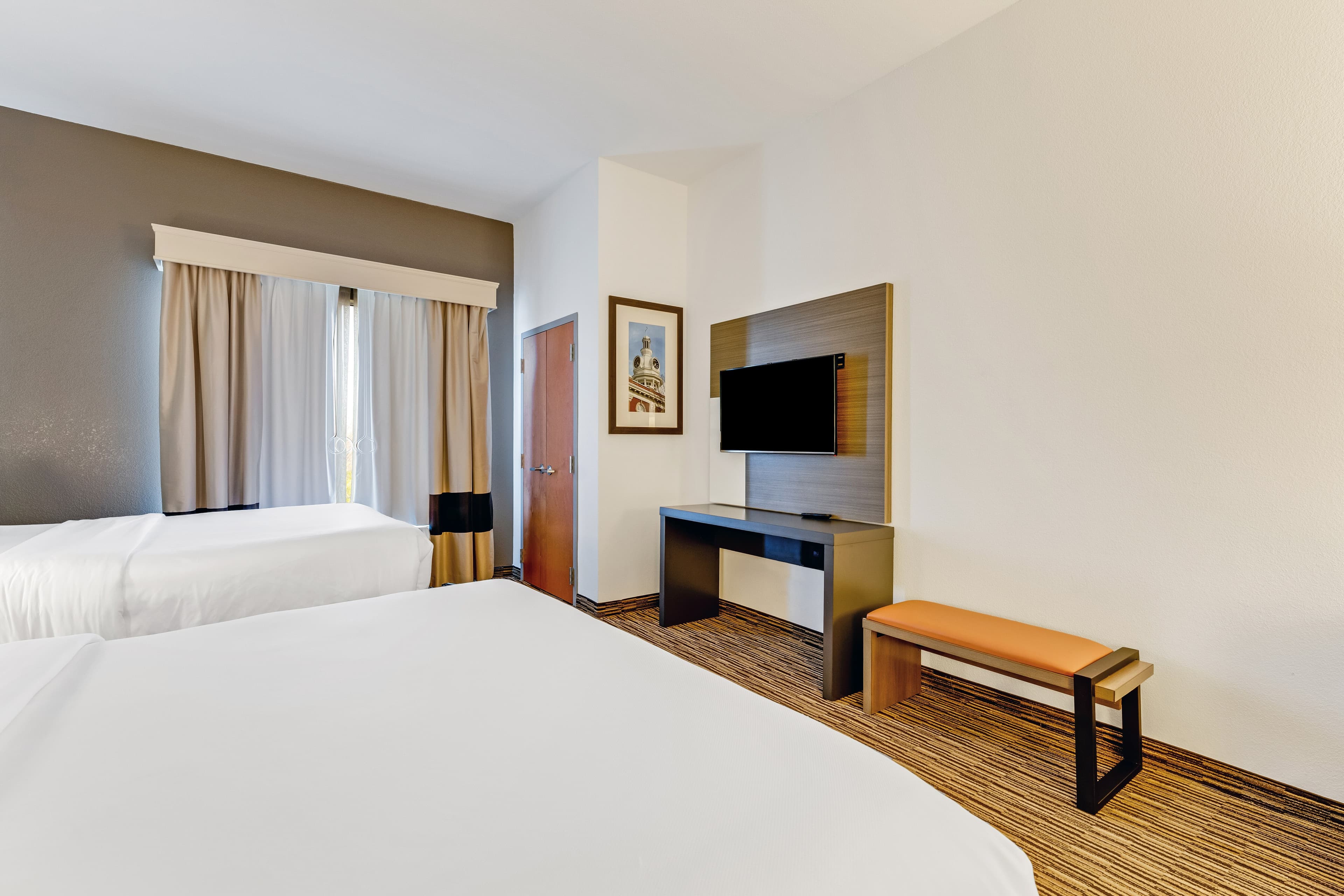 Comfort Suites Murfreesboro Shopping District — 11