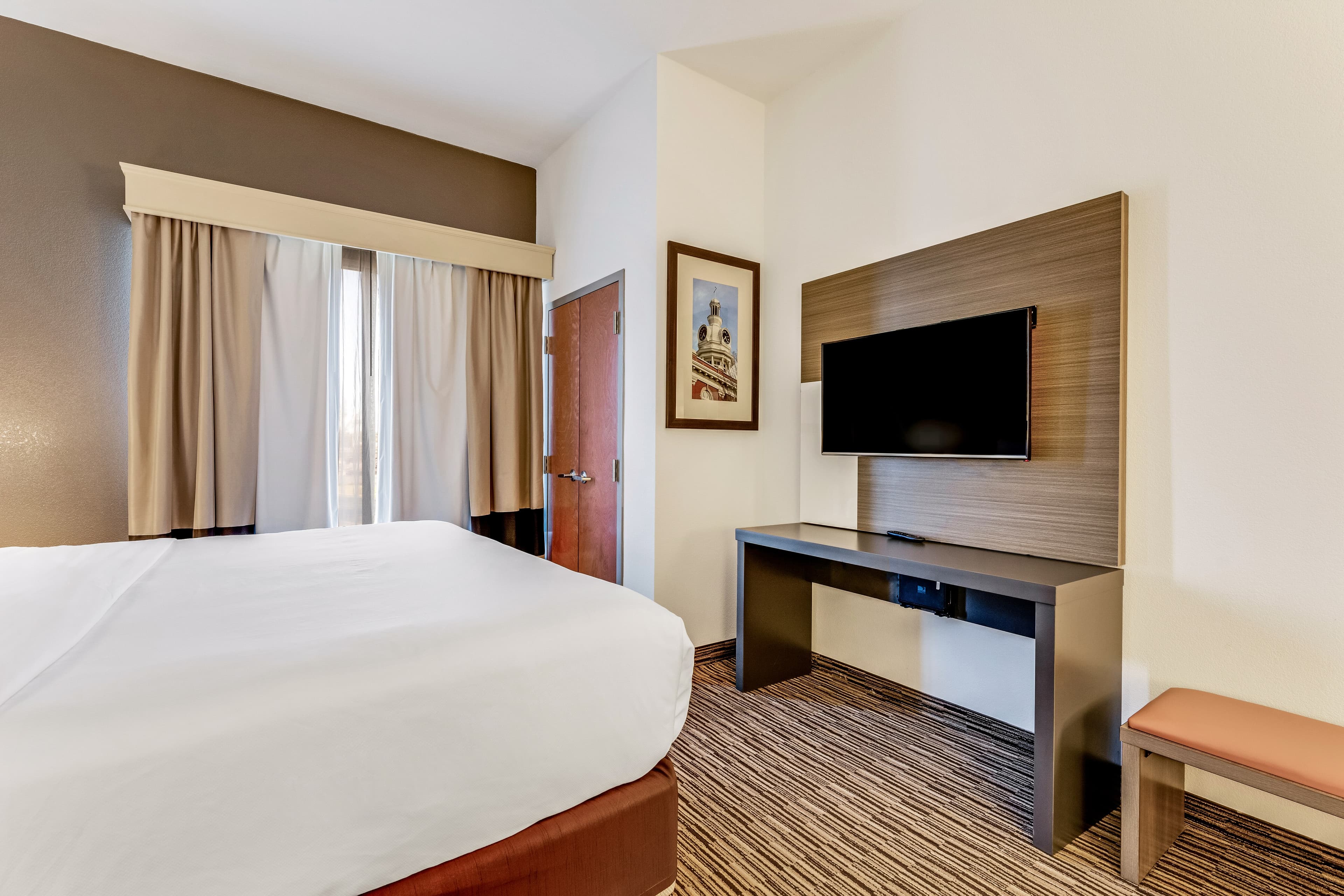 Comfort Suites Murfreesboro Shopping District — 7