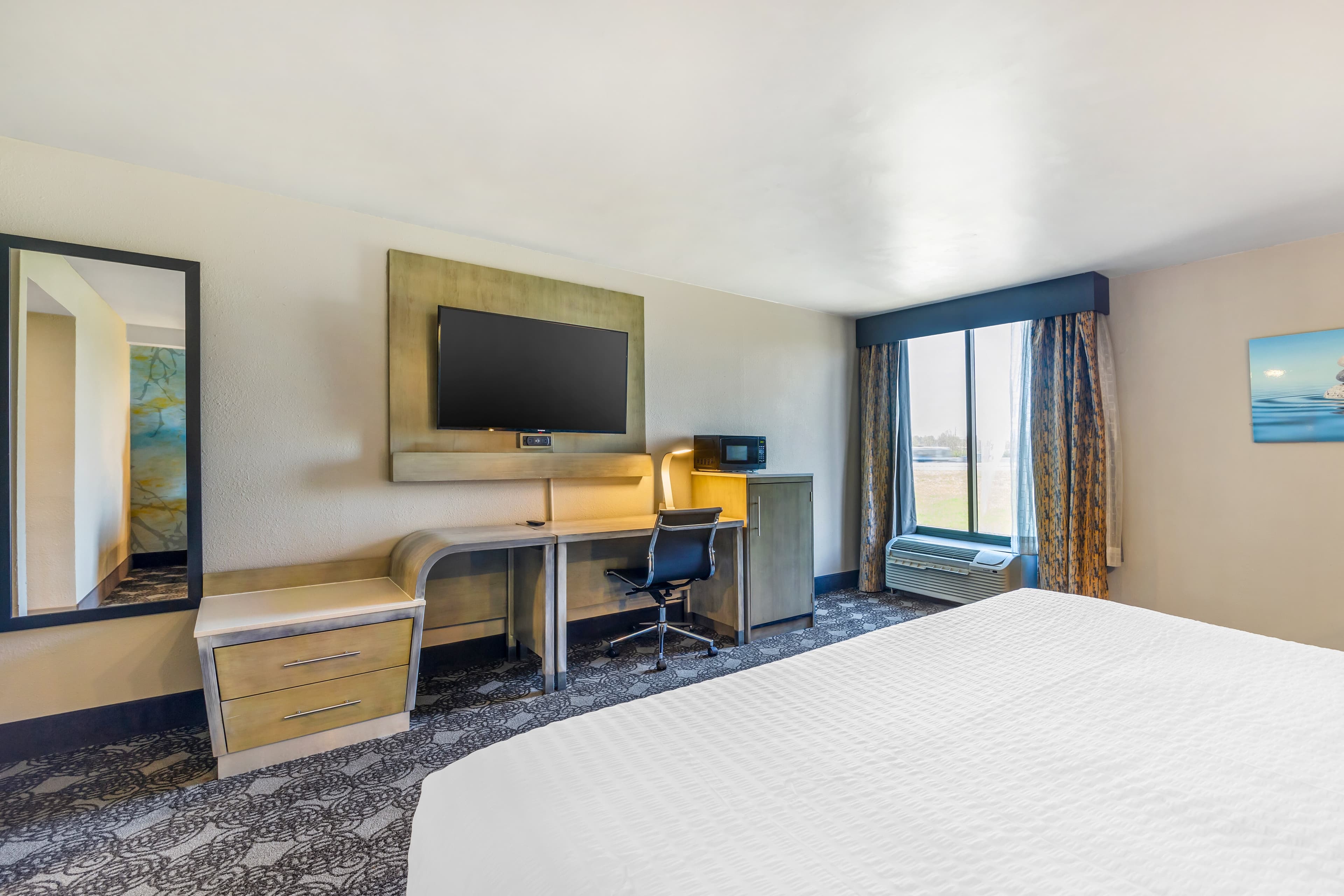 Clarion Inn Murfreesboro Old Fort Pkwy - Image 4