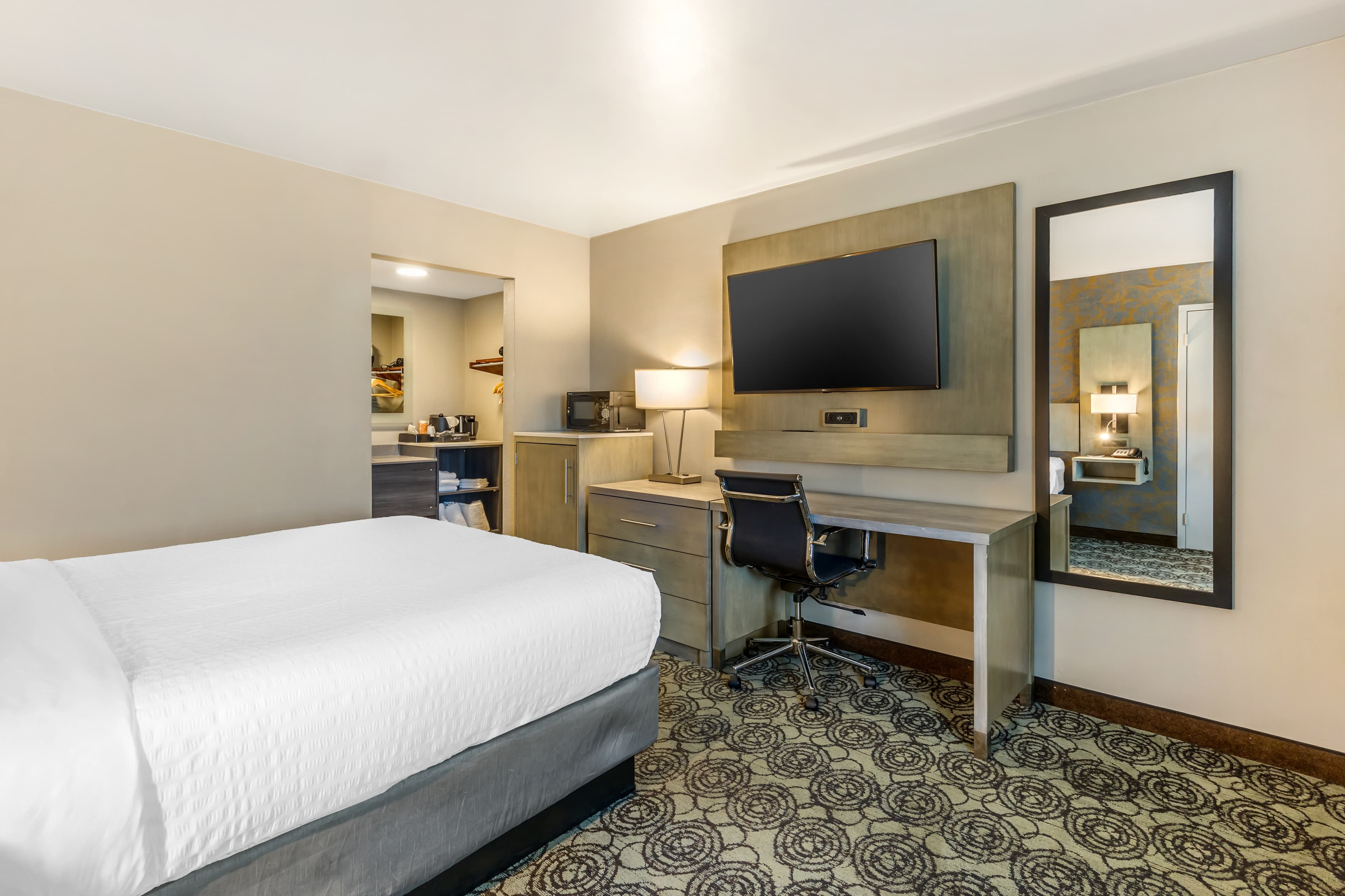 Clarion Inn Murfreesboro Old Fort Pkwy — 33