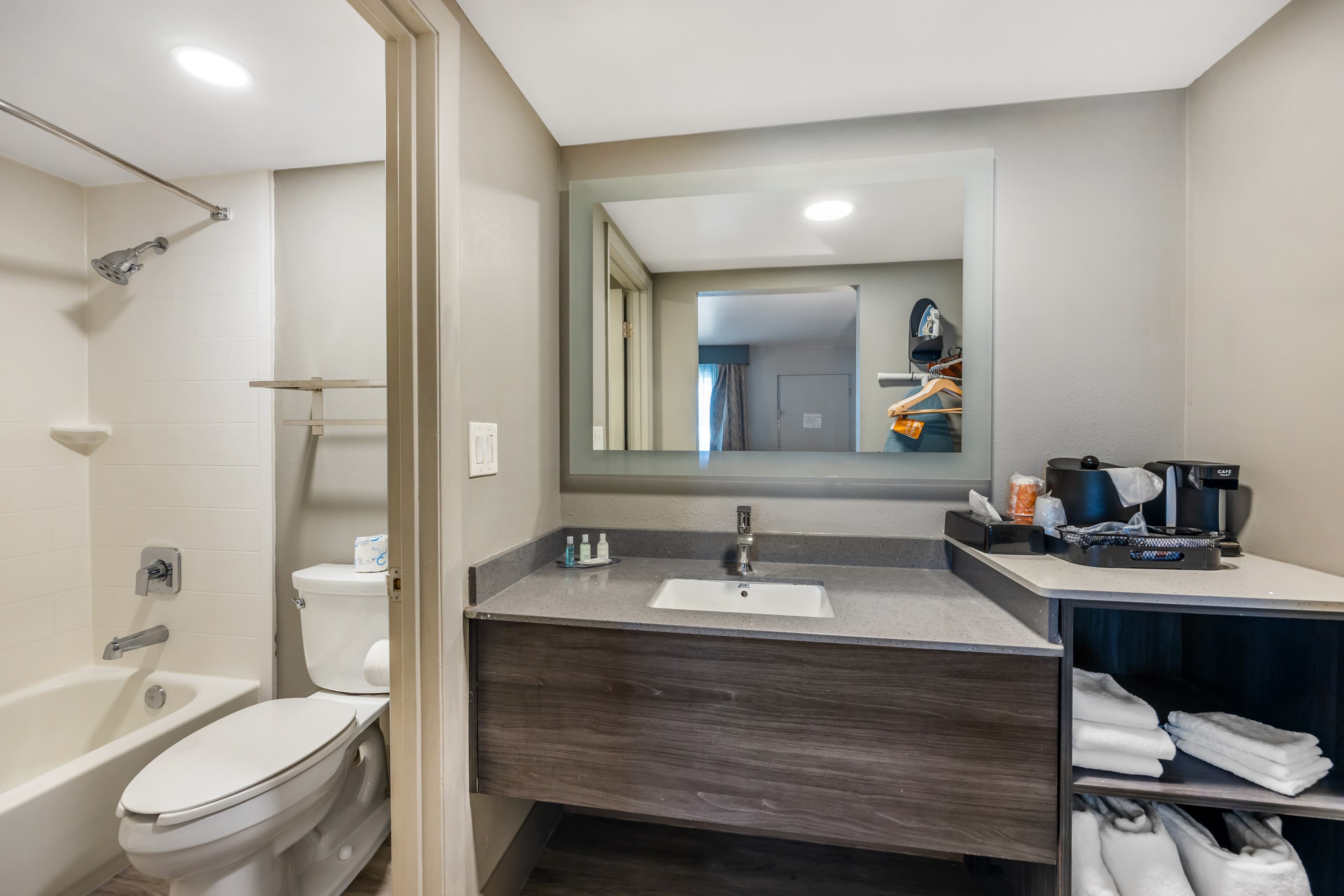 Clarion Inn Murfreesboro Old Fort Pkwy — 36