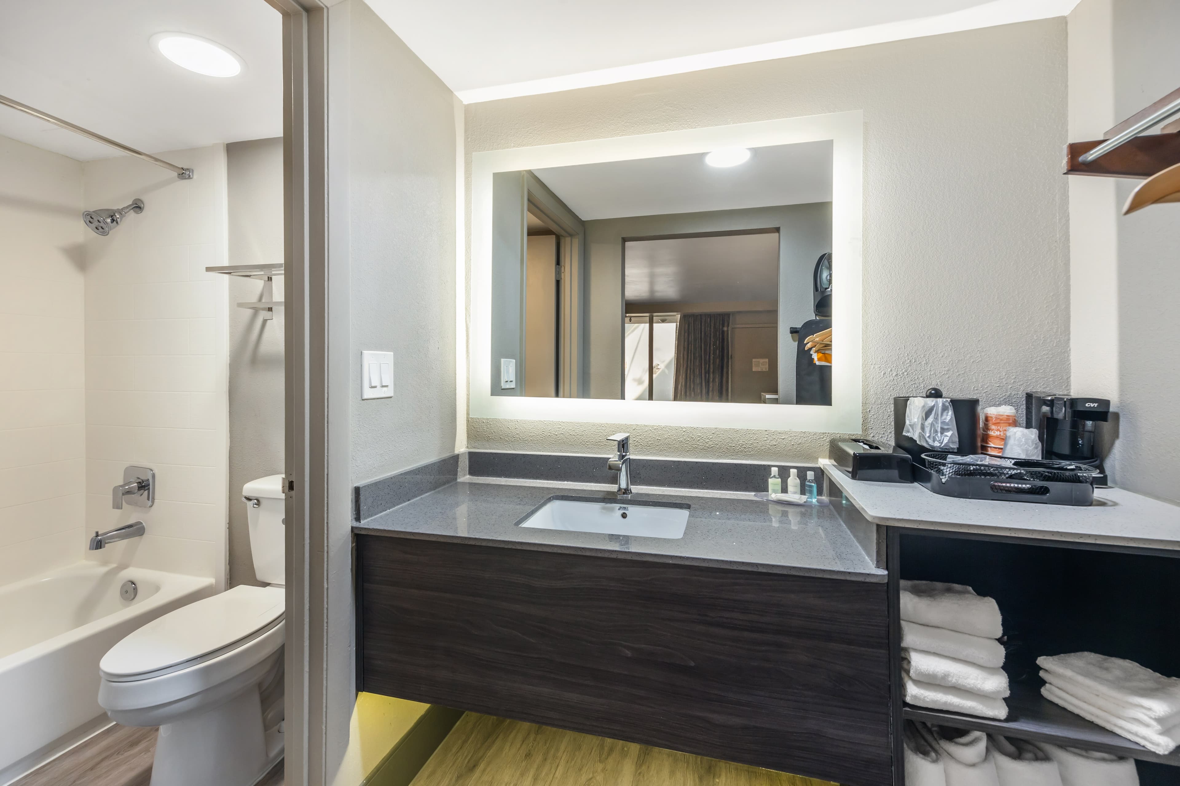 Clarion Inn Murfreesboro Old Fort Pkwy — 41