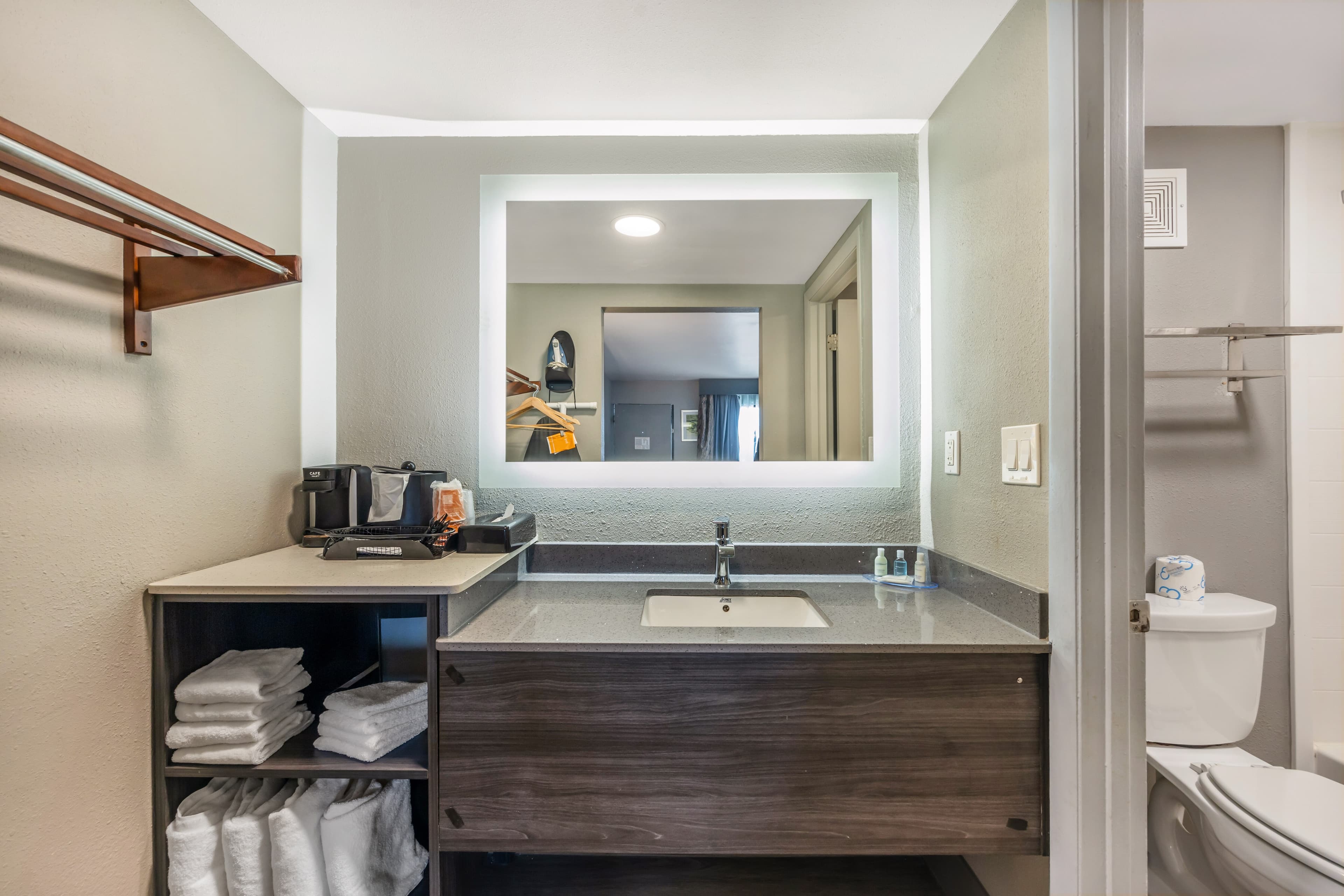 Clarion Inn Murfreesboro Old Fort Pkwy — 51