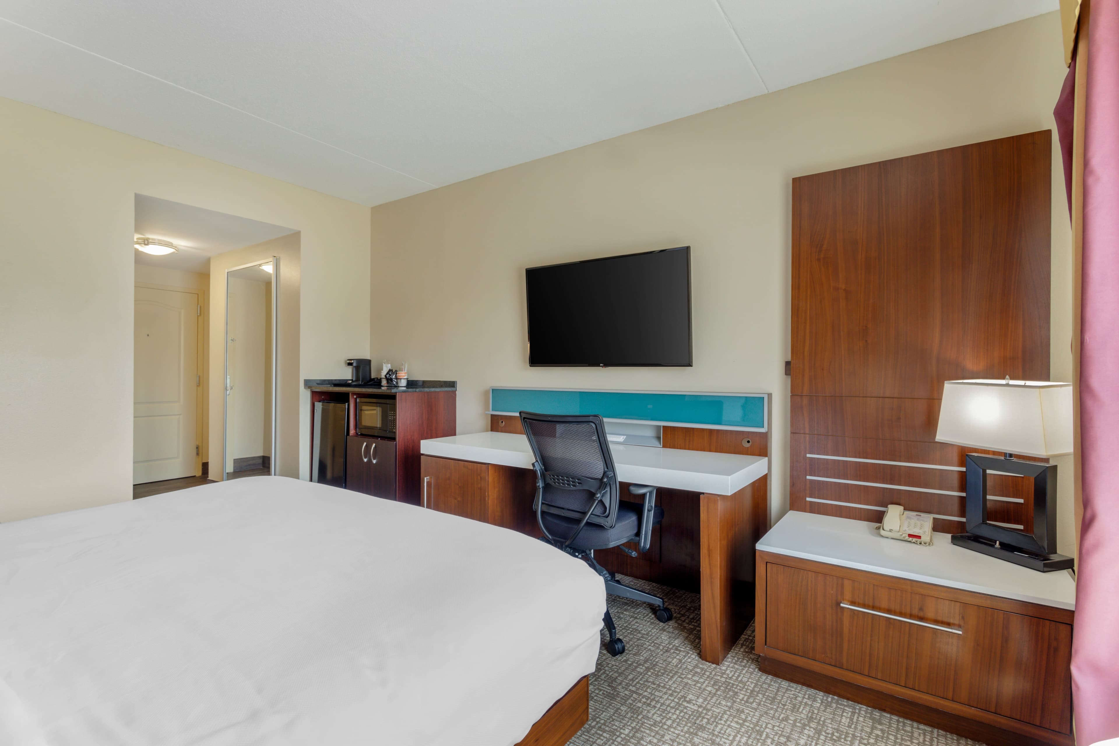 Comfort Suites Knoxville East — 17