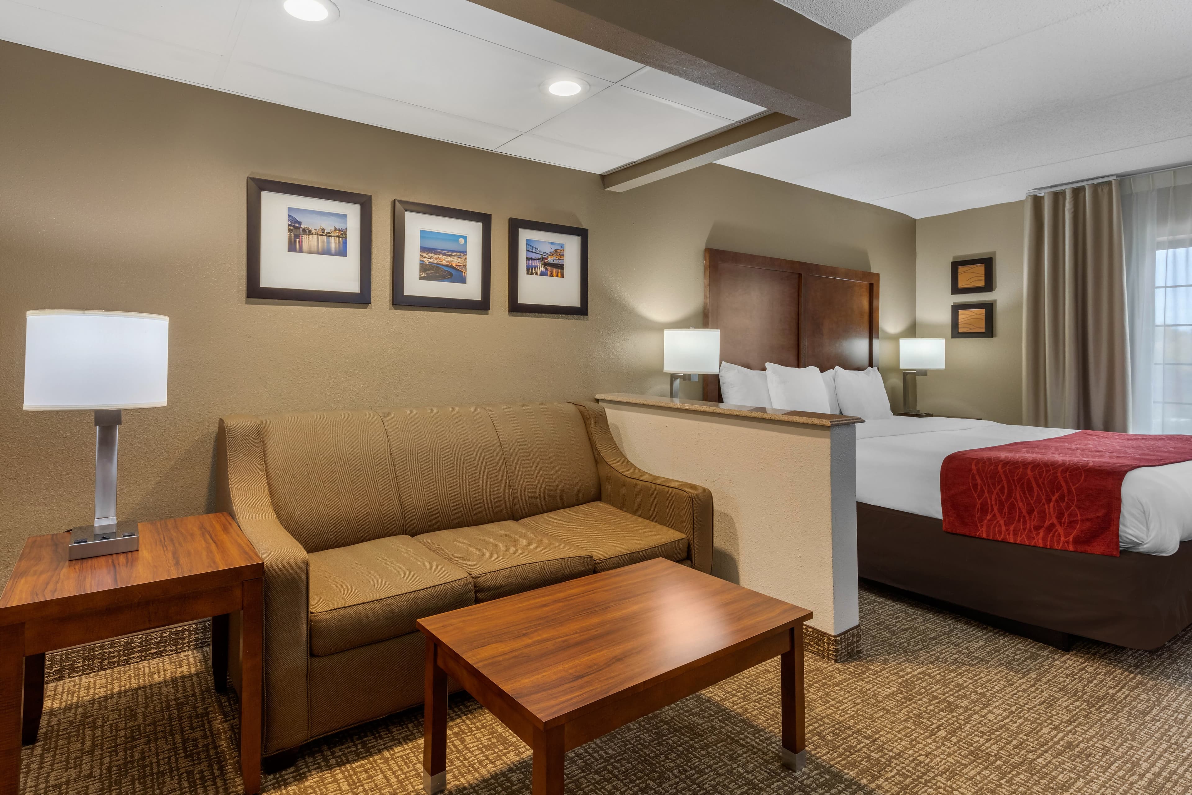 Comfort Inn & Suites Hamilton Place — 22