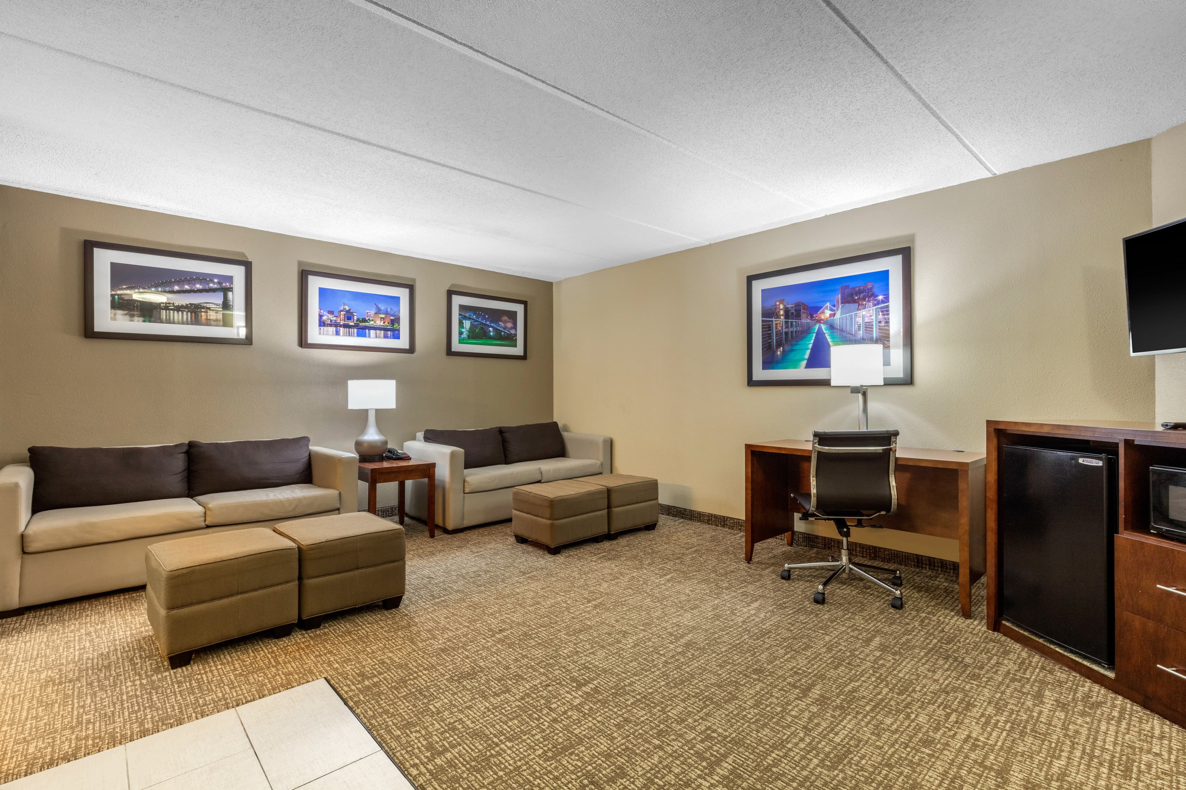 Comfort Inn & Suites Hamilton Place — 26