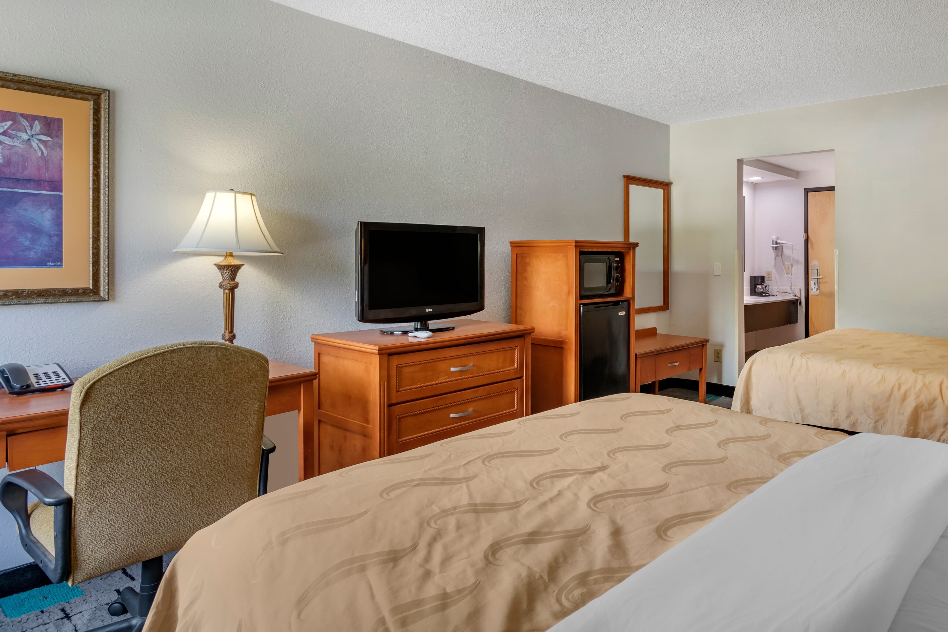 Quality Inn & Suites Chattanooga West near Lookout Mountain — 15