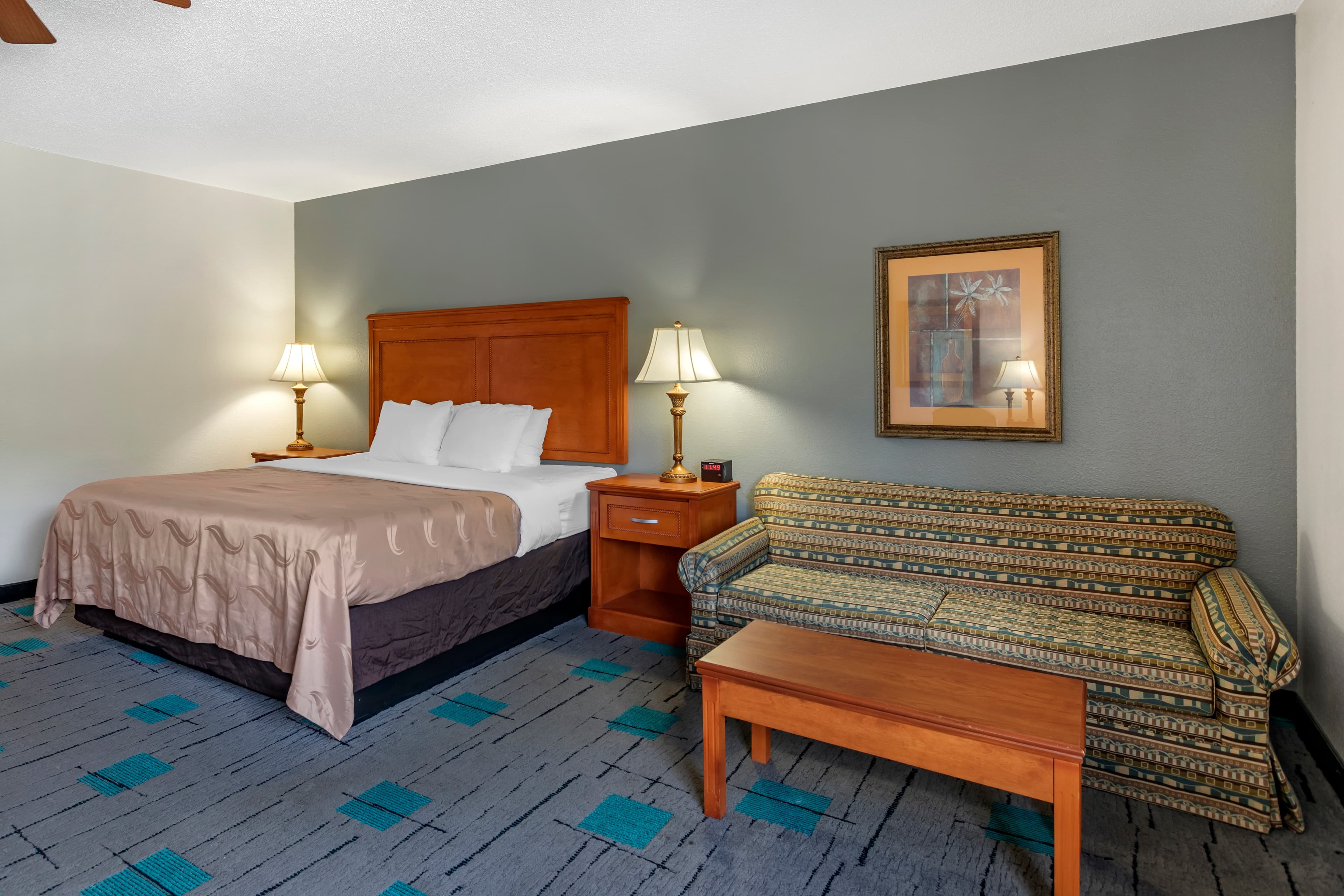 Quality Inn & Suites Chattanooga West near Lookout Mountain — 18
