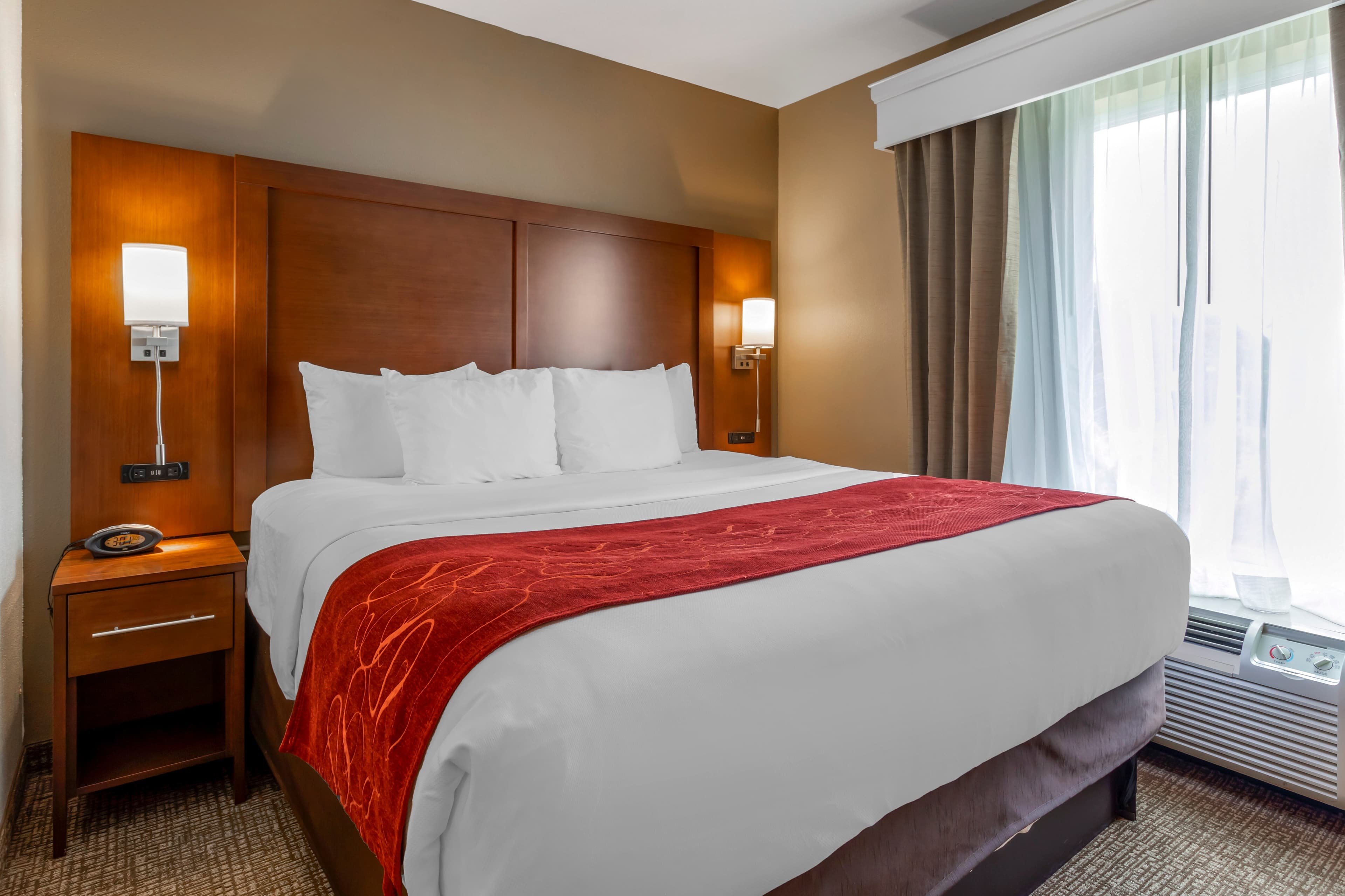 Comfort Suites Knoxville North — 7