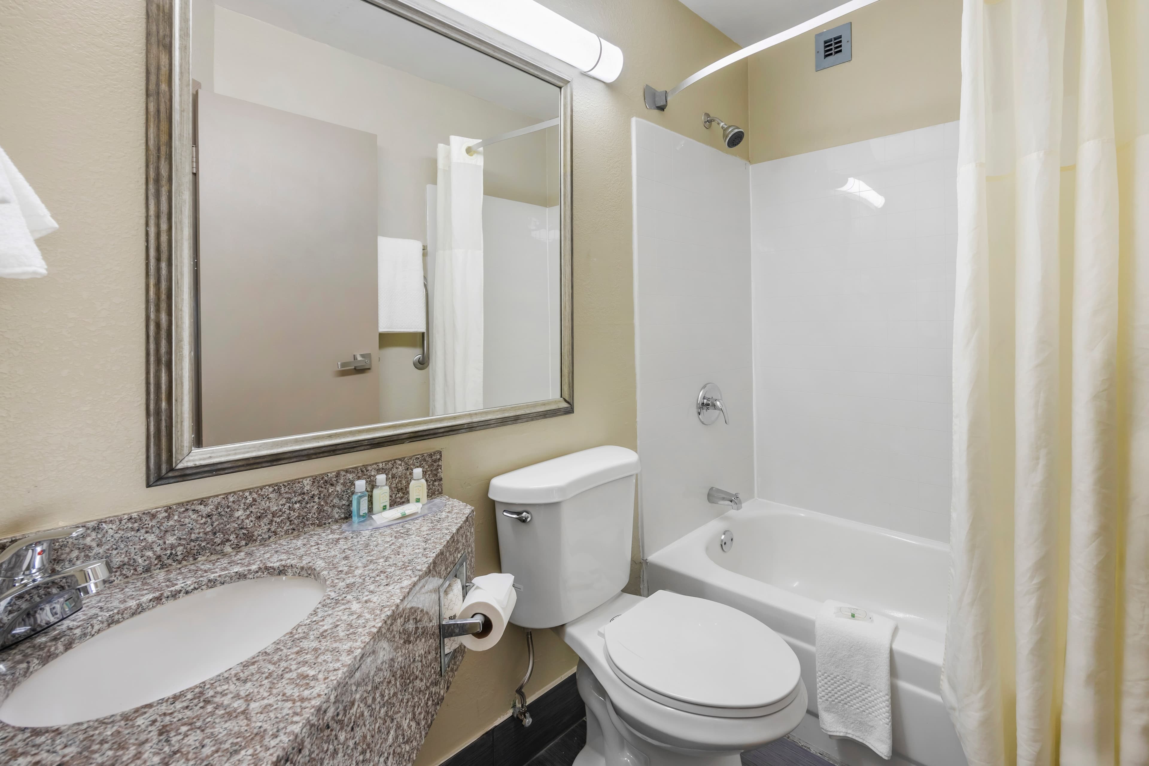 Quality Inn Jackson Northwest — 25