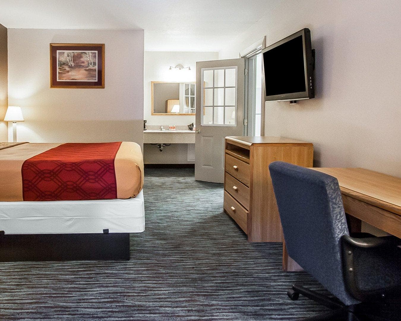 Econo Lodge Inn & Suites Jackson Northwest — 30