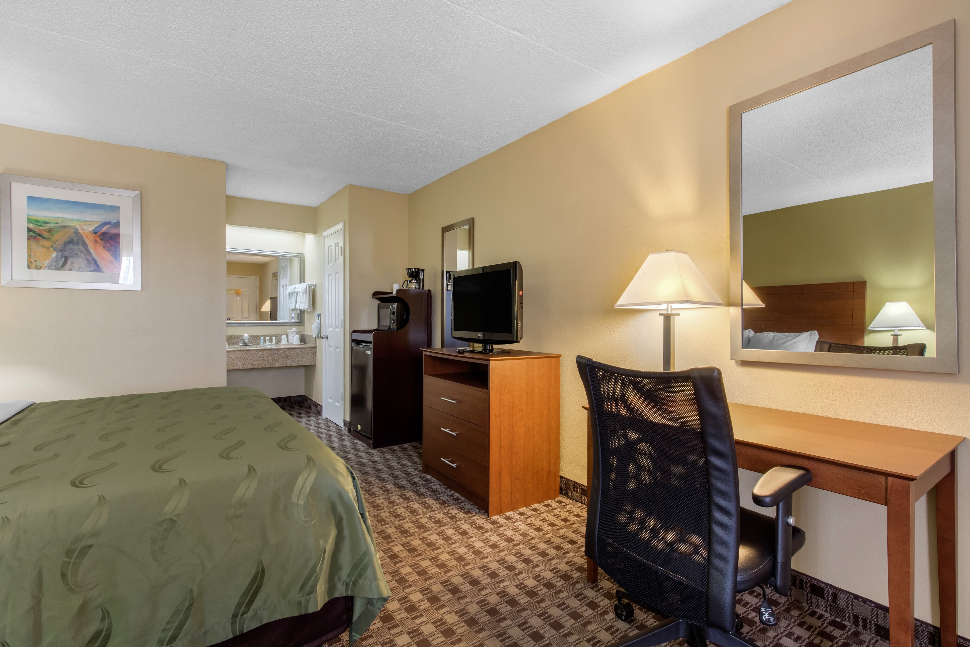 Quality Inn Lebanon — 7