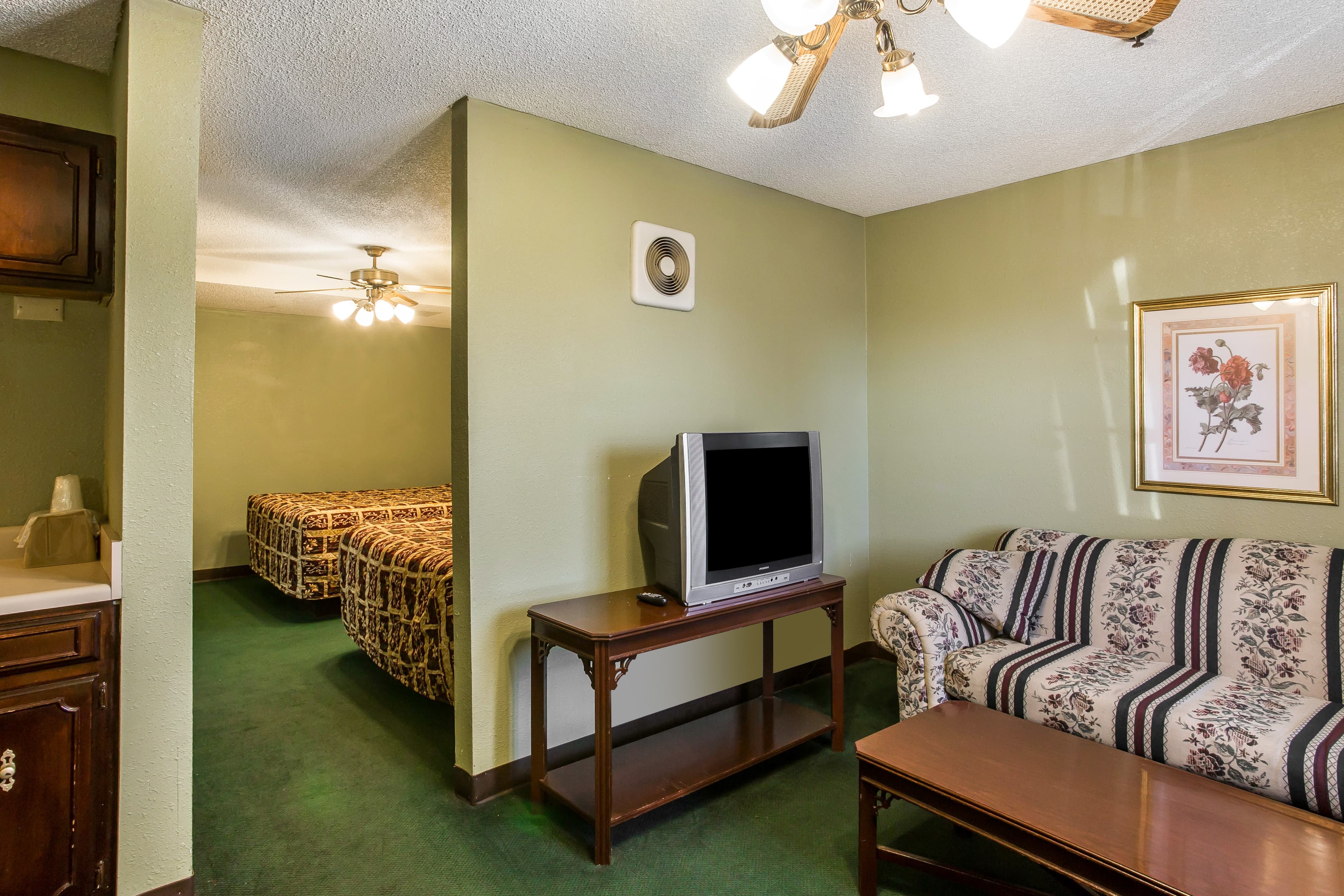 Rodeway Inn & Suites Smyrna - Nashville Area — 33