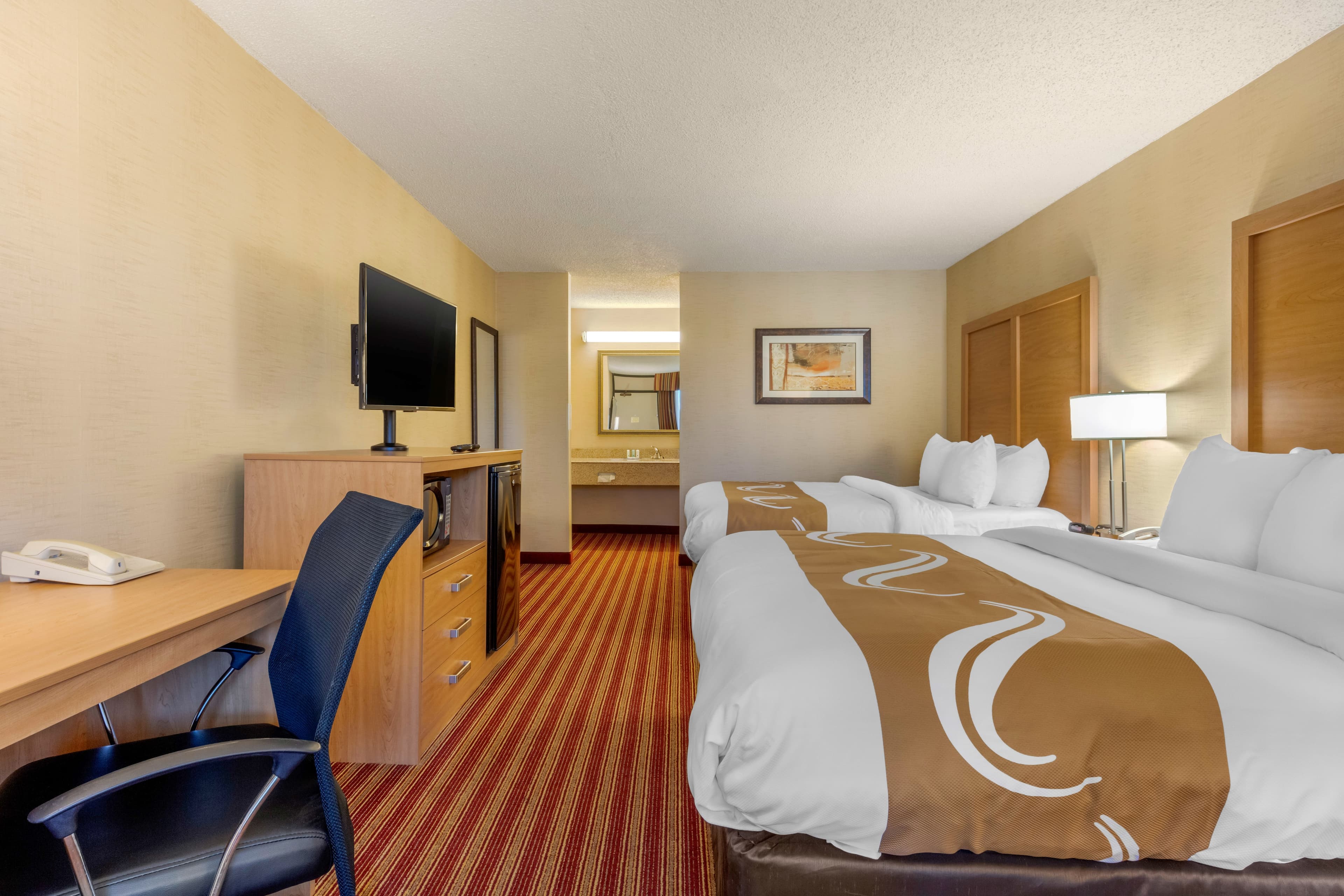 Quality Inn Exit 4 — 40