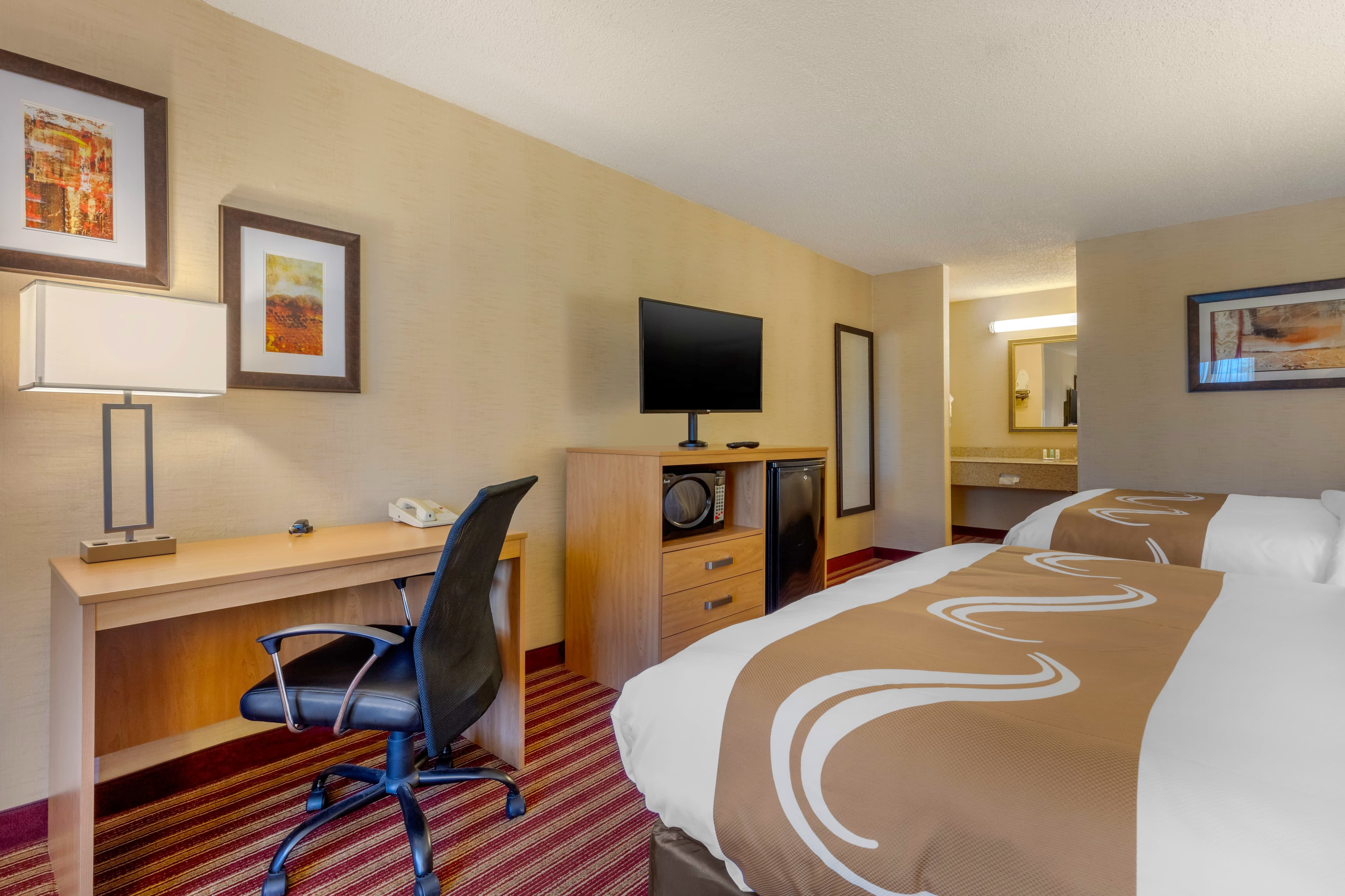Quality Inn Exit 4 — 41