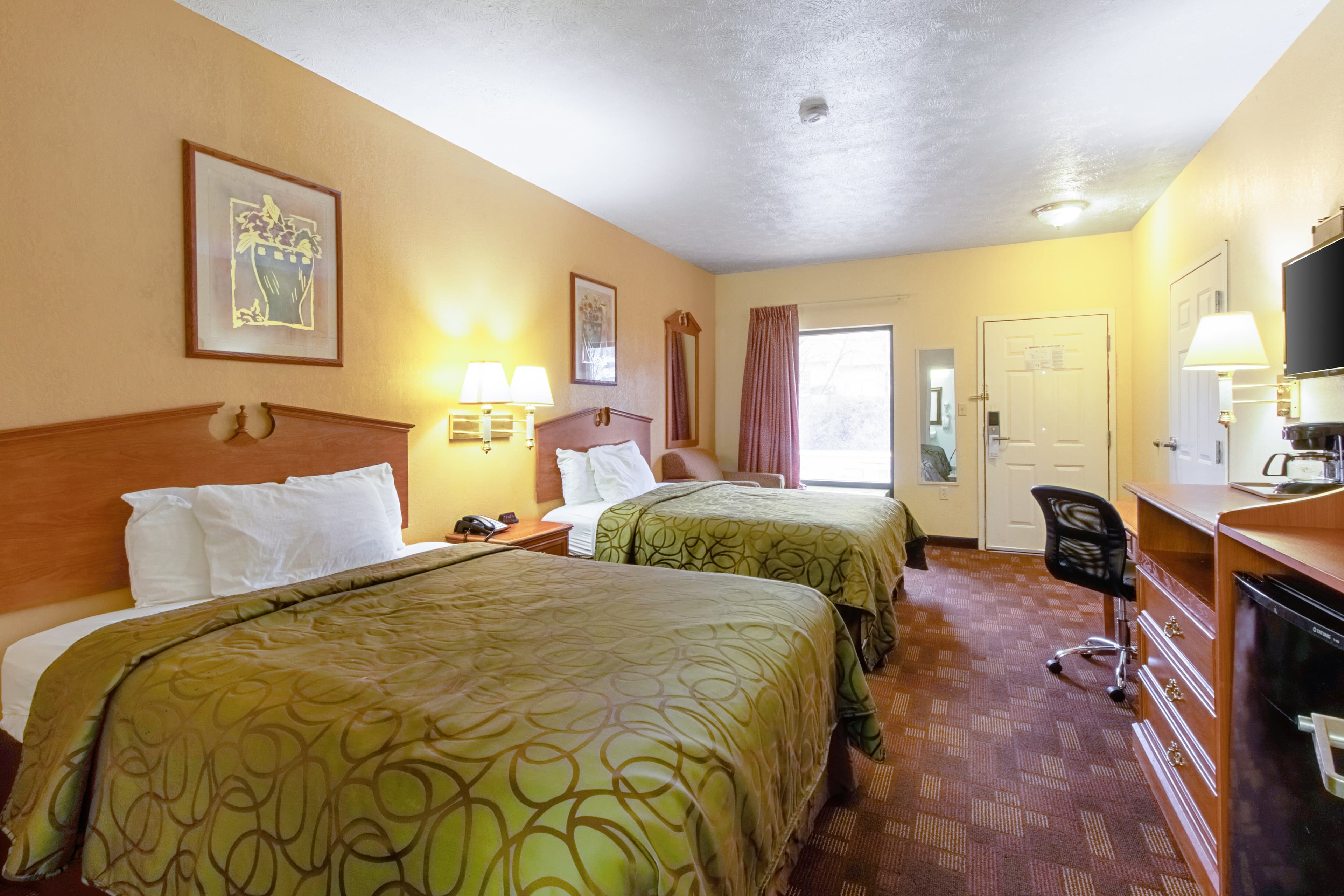 Quality Inn & Suites Dickson — 8