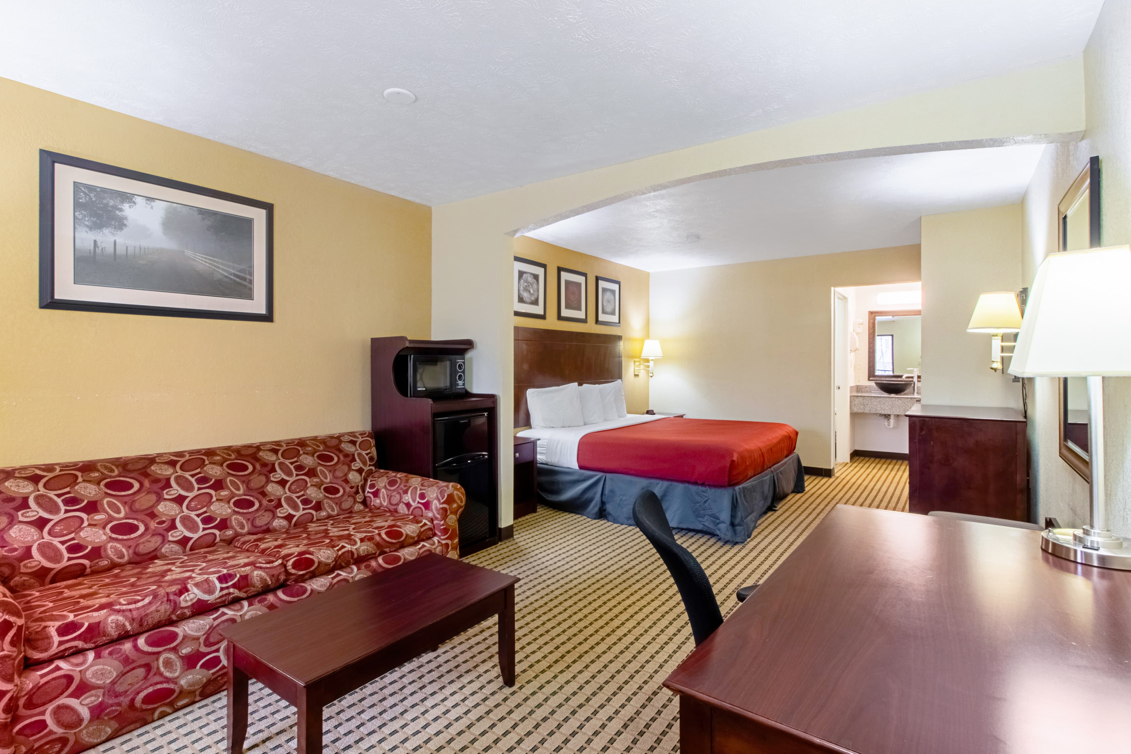 Quality Inn & Suites Dickson — 10