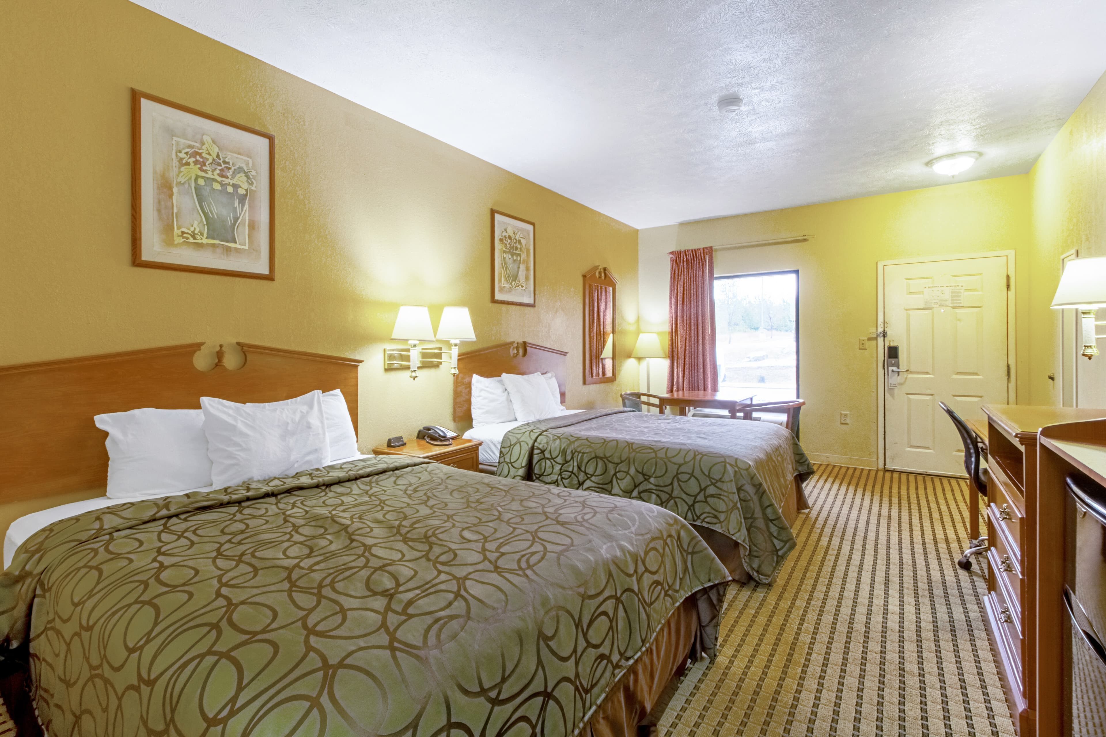 Quality Inn & Suites Dickson — 19