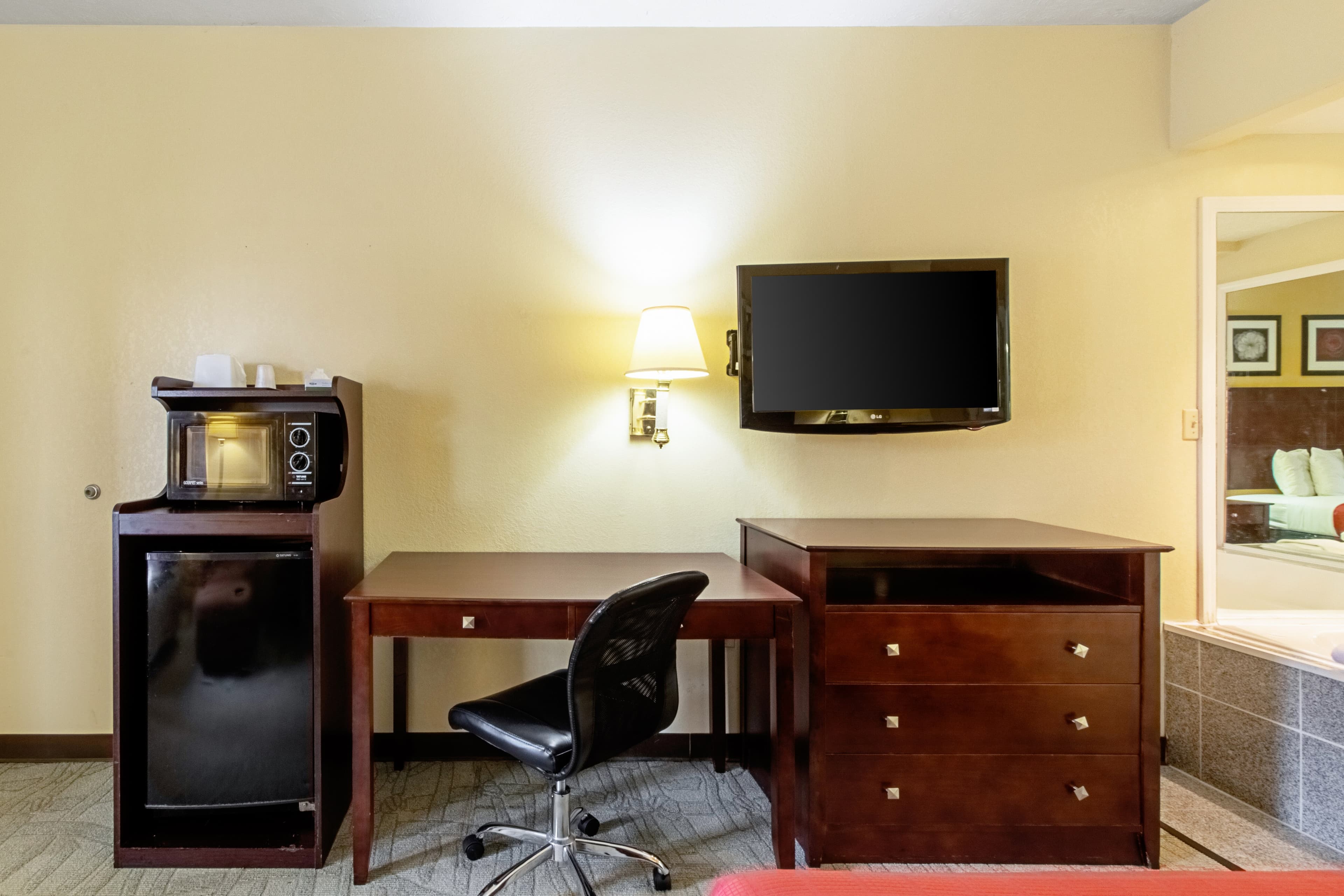 Quality Inn & Suites Dickson — 28