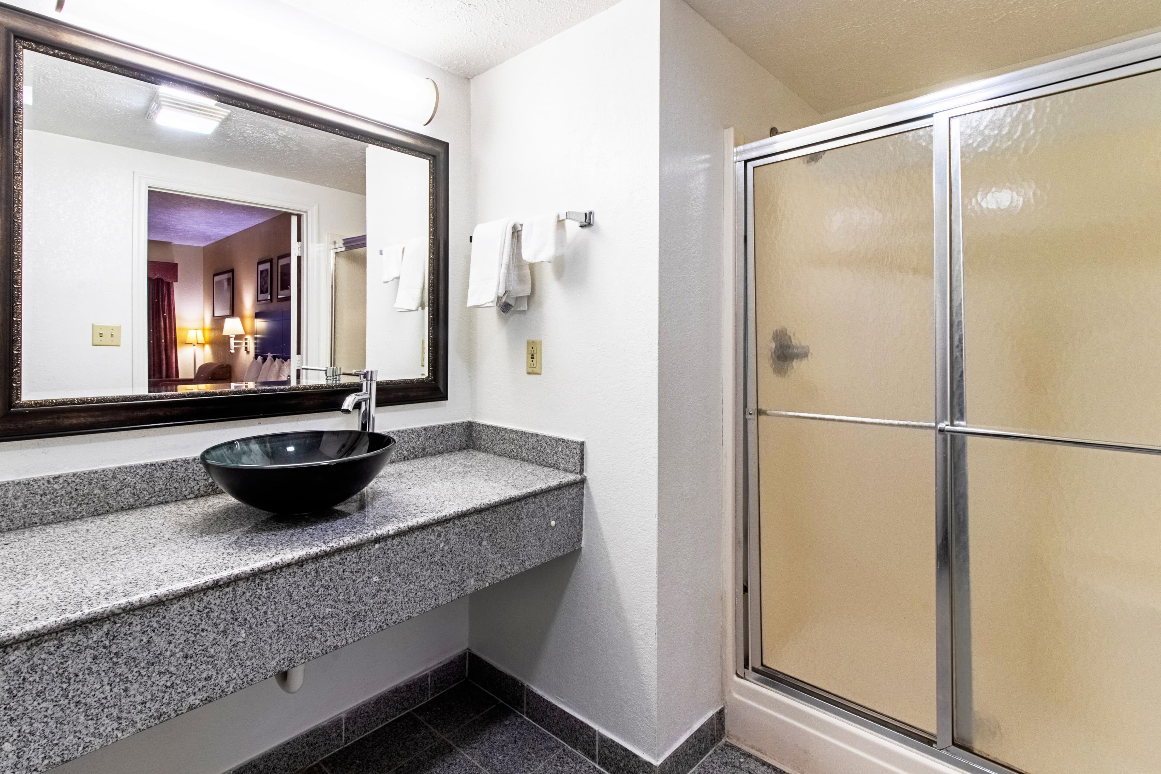 Quality Inn & Suites Dickson — 29