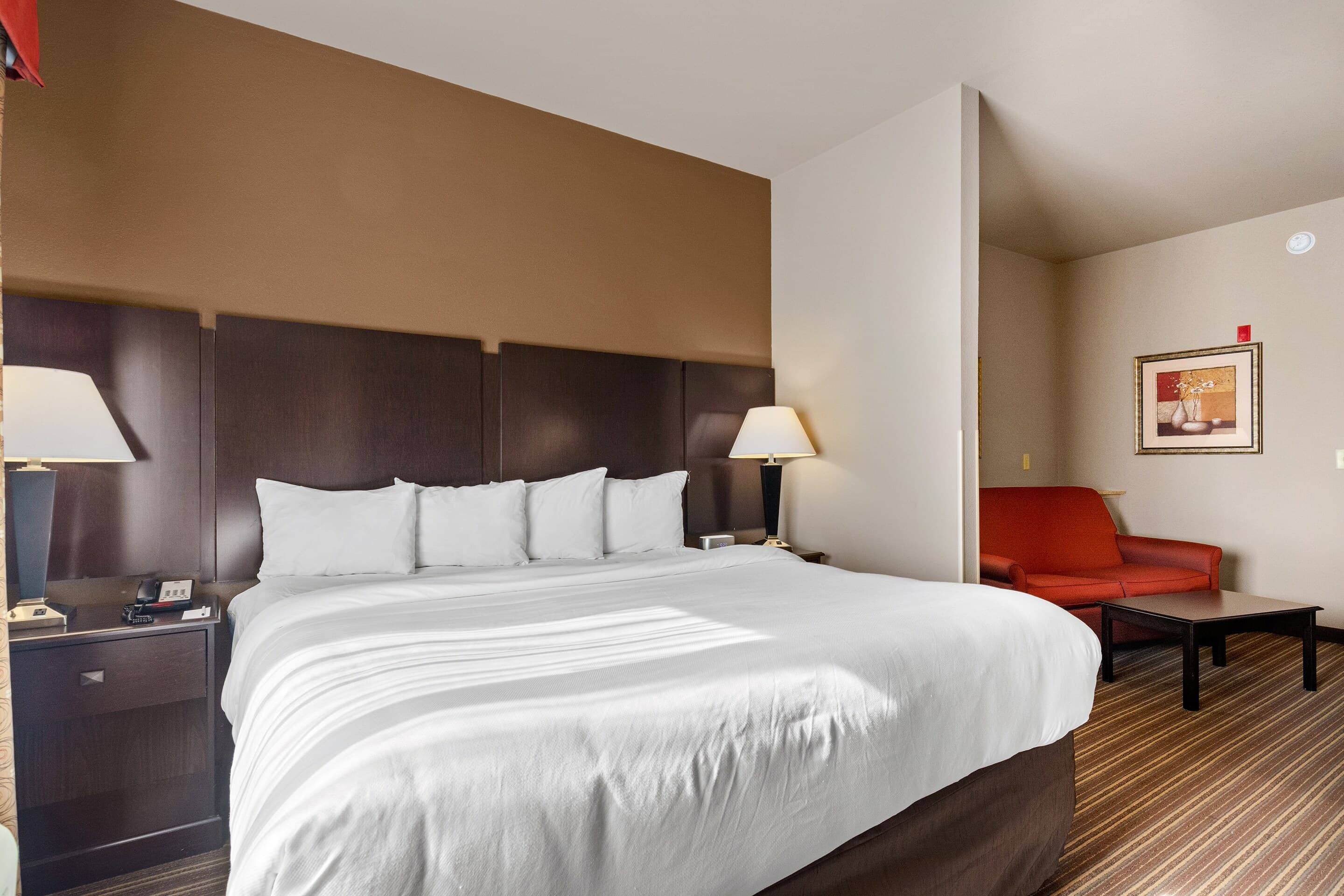 Portland Inn & Suites — 8