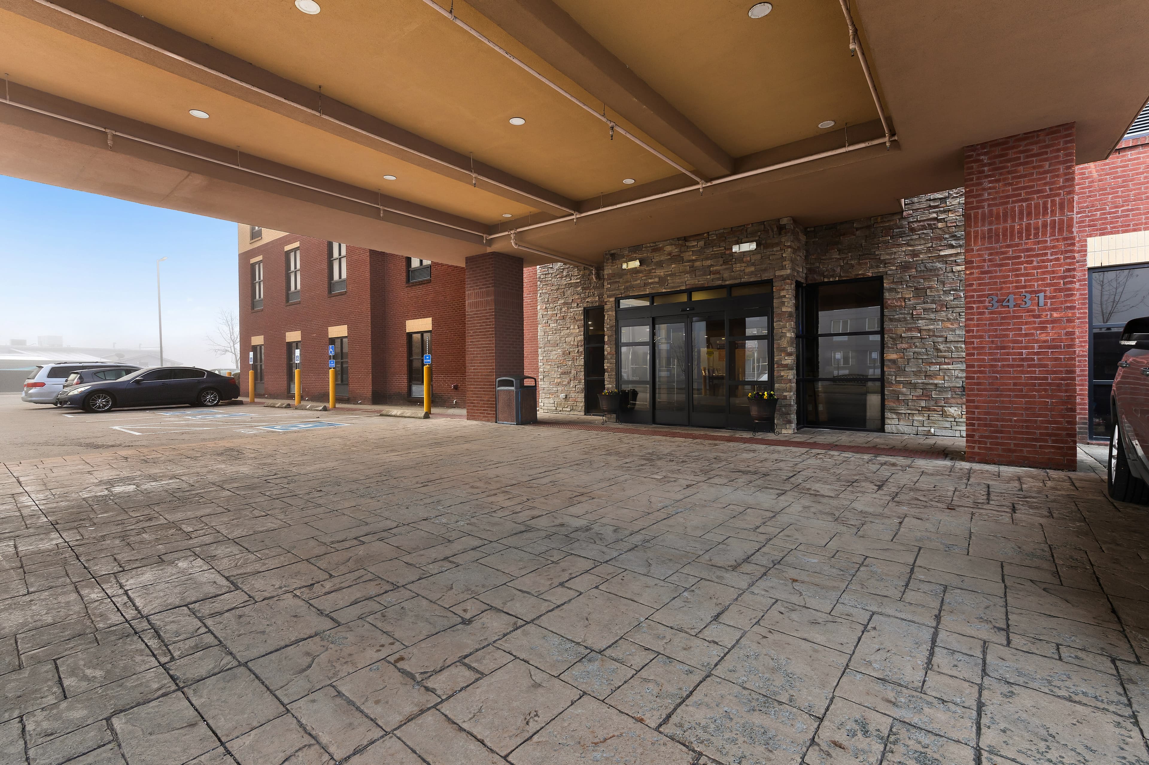Comfort Suites Nashville near Percy Priest Lake - Image 1